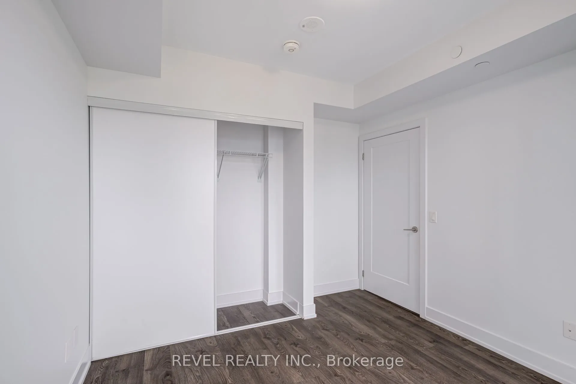 2550 Simcoe Street N, #1411