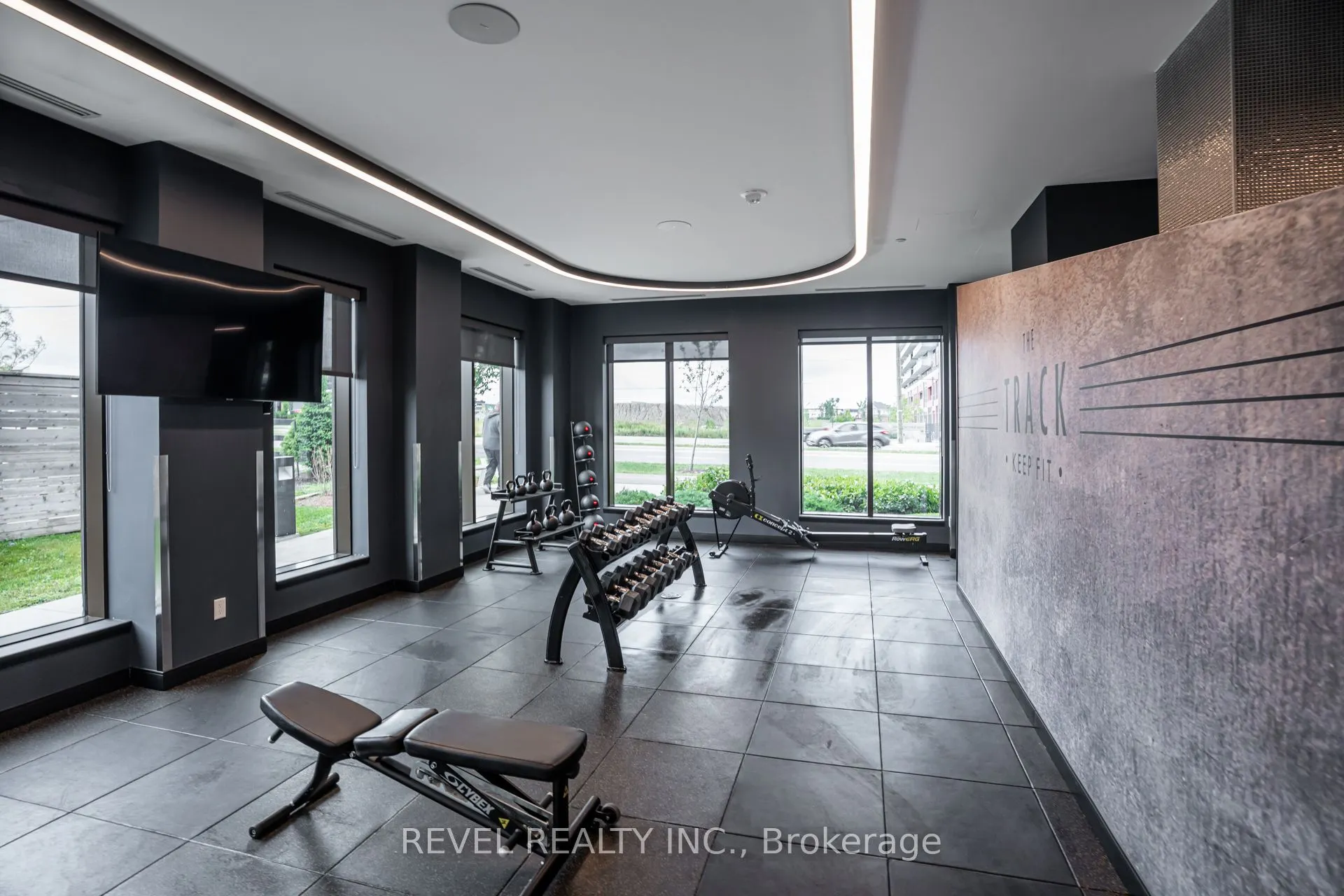 2550 Simcoe Street N, #1411