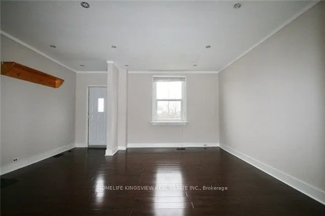 494 Front Street
