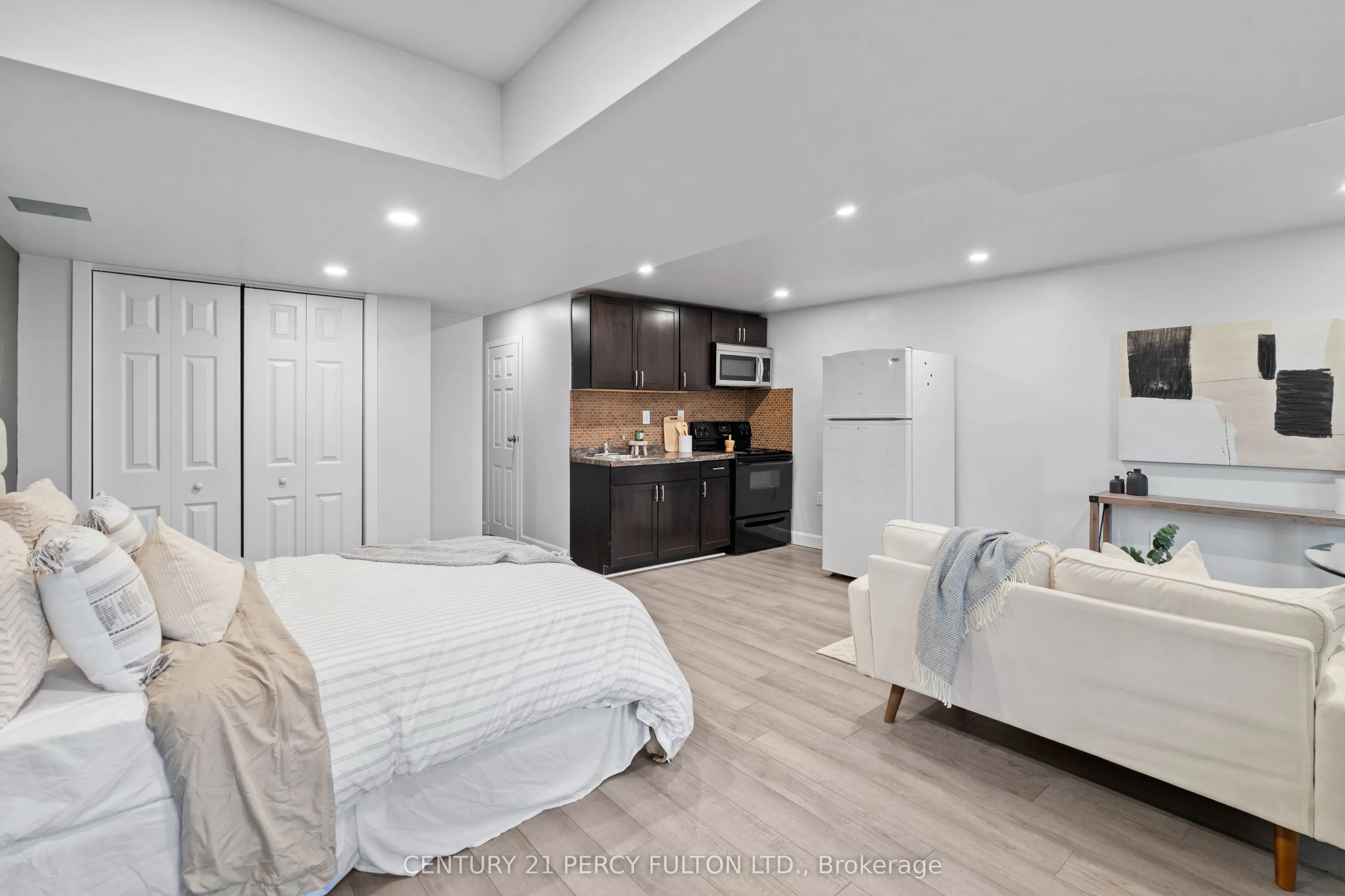 25 Heaver Drive