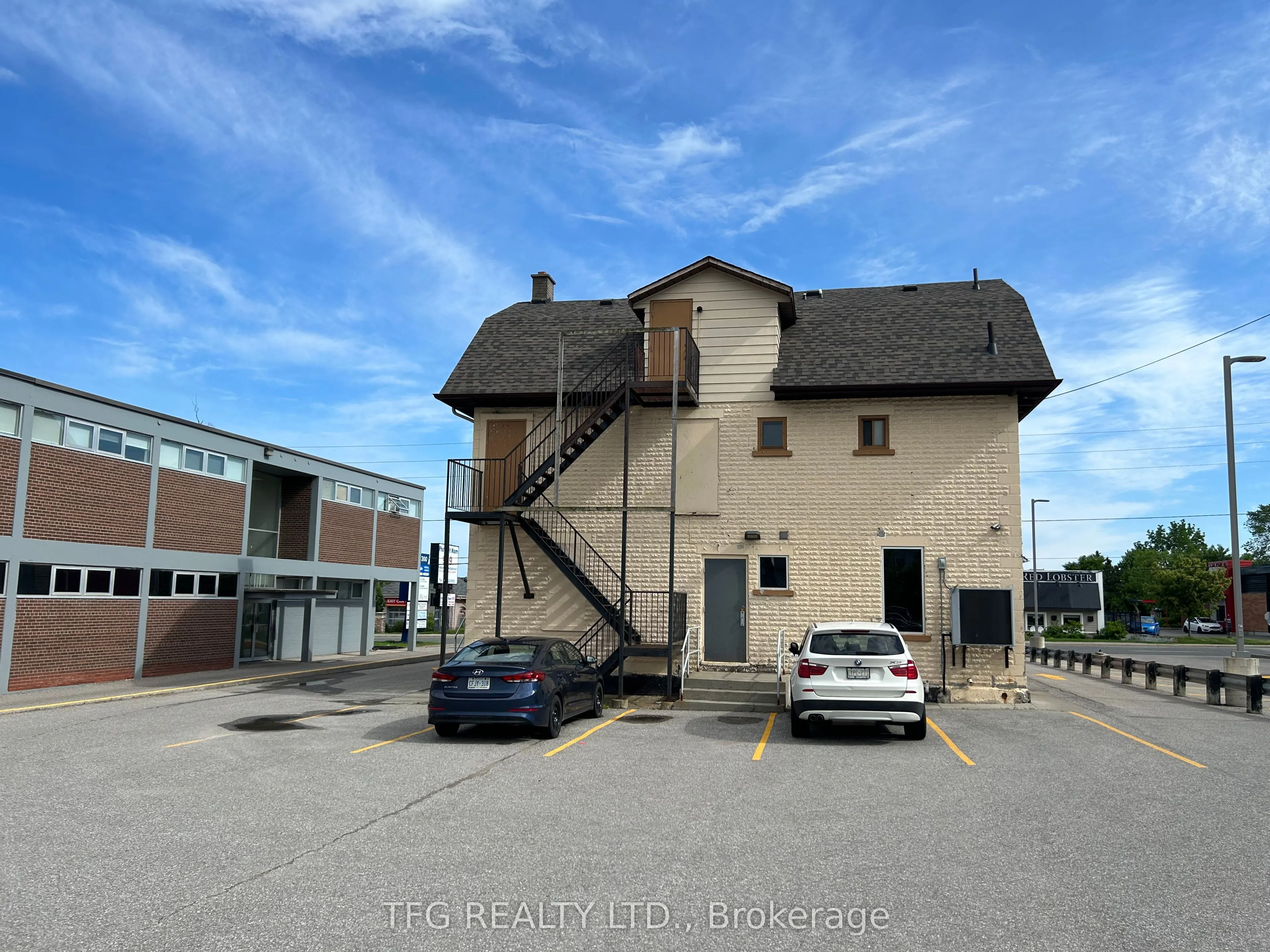 306 King Street W, #Upper