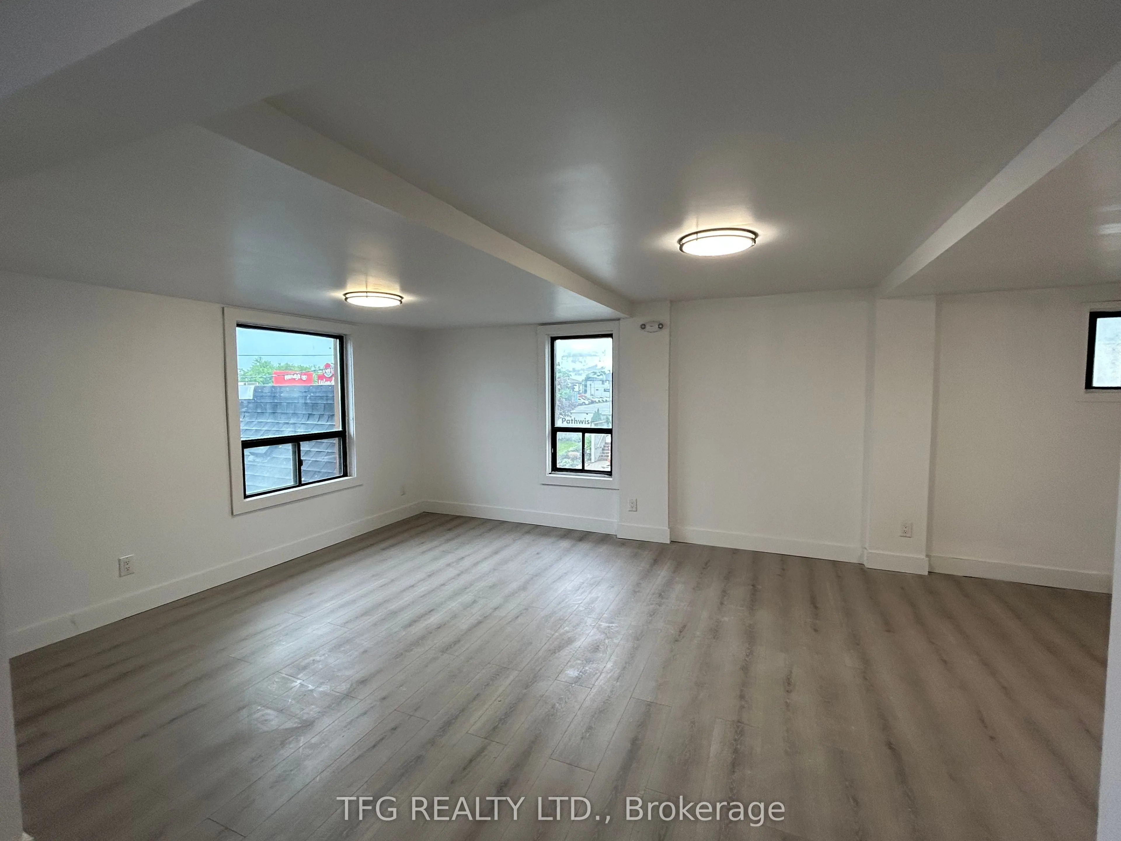 306 King Street W, #Upper