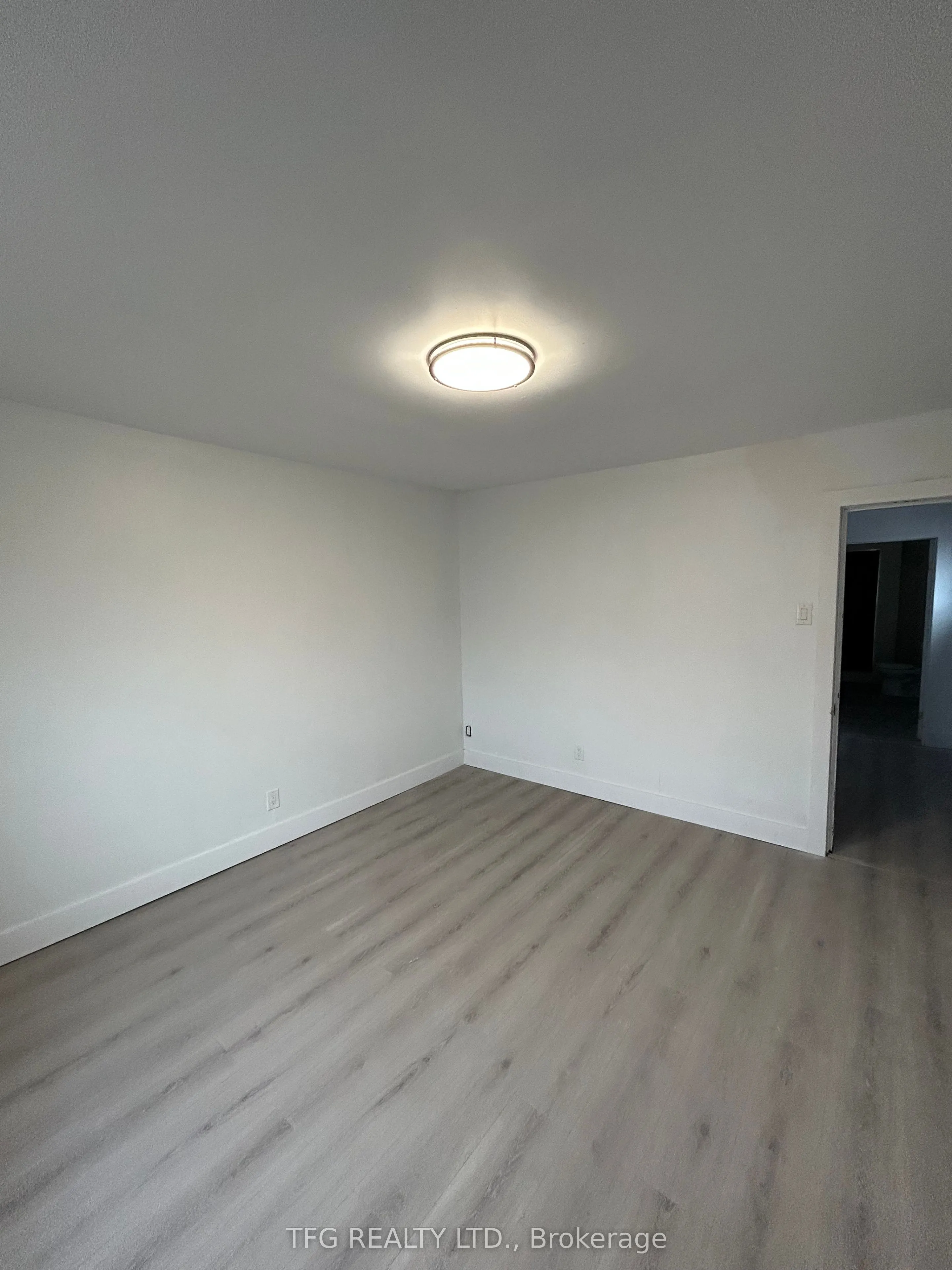 306 King Street W, #Upper
