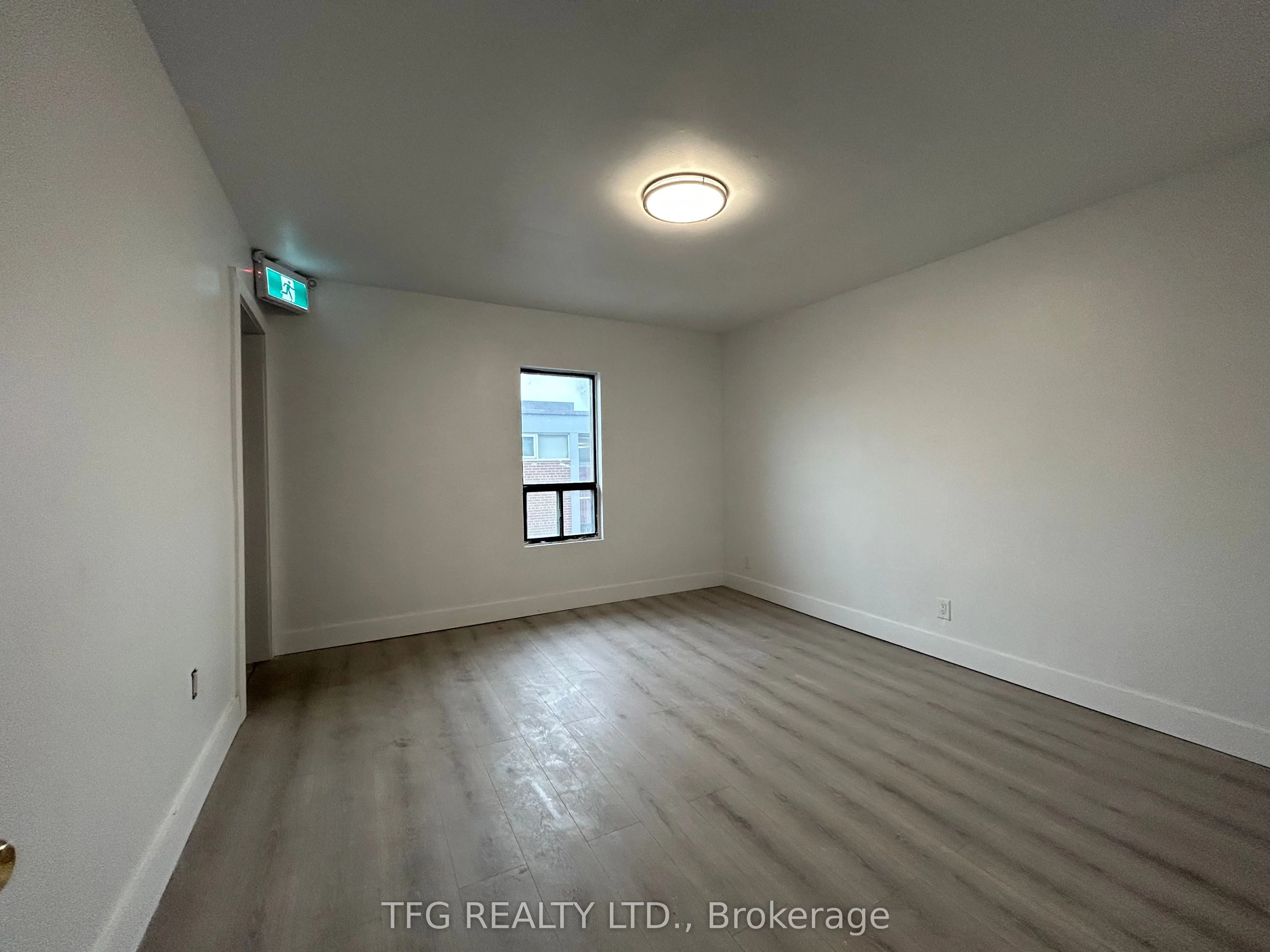 306 King Street W, #Upper
