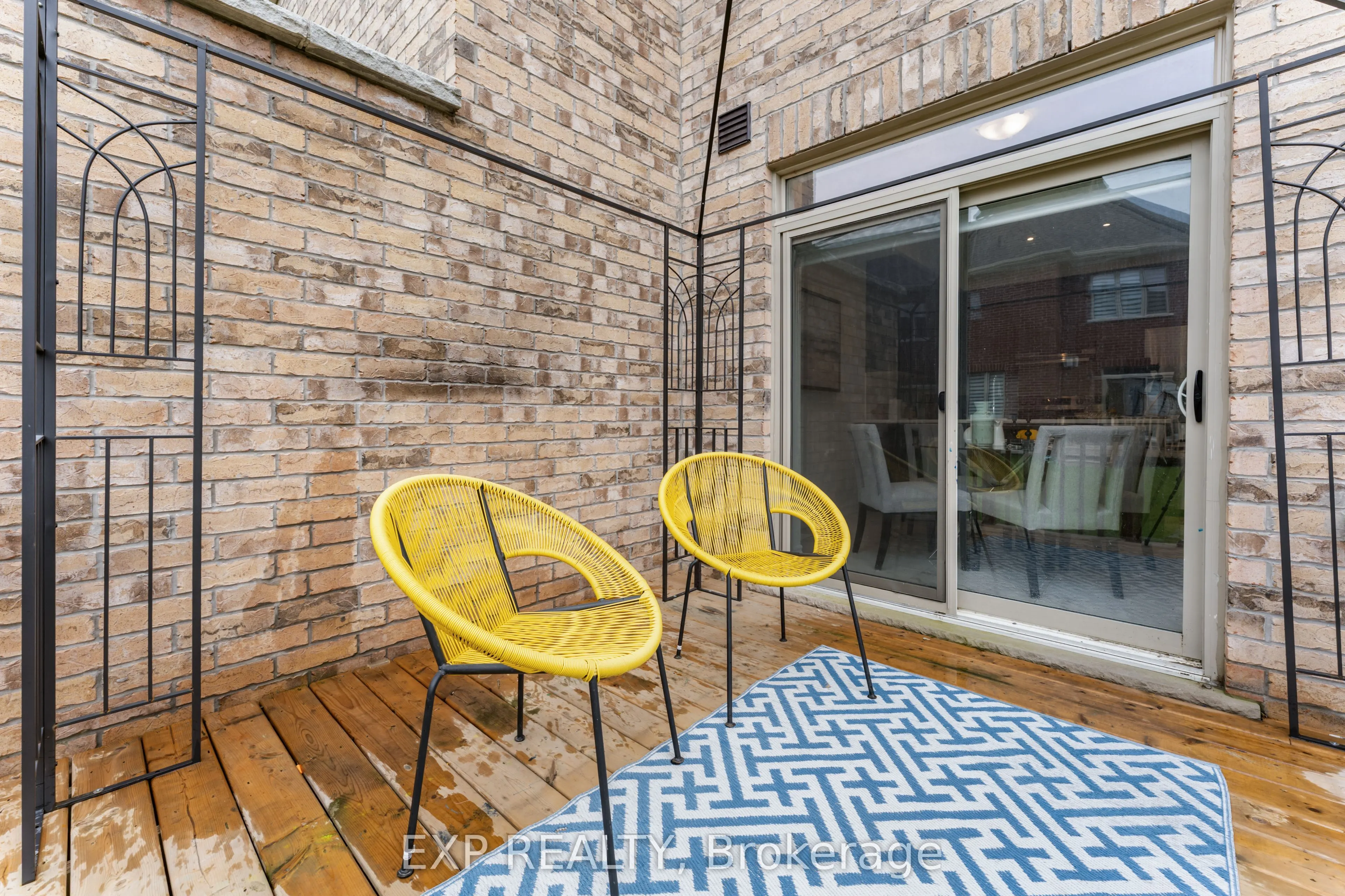 10 Hickling Lane