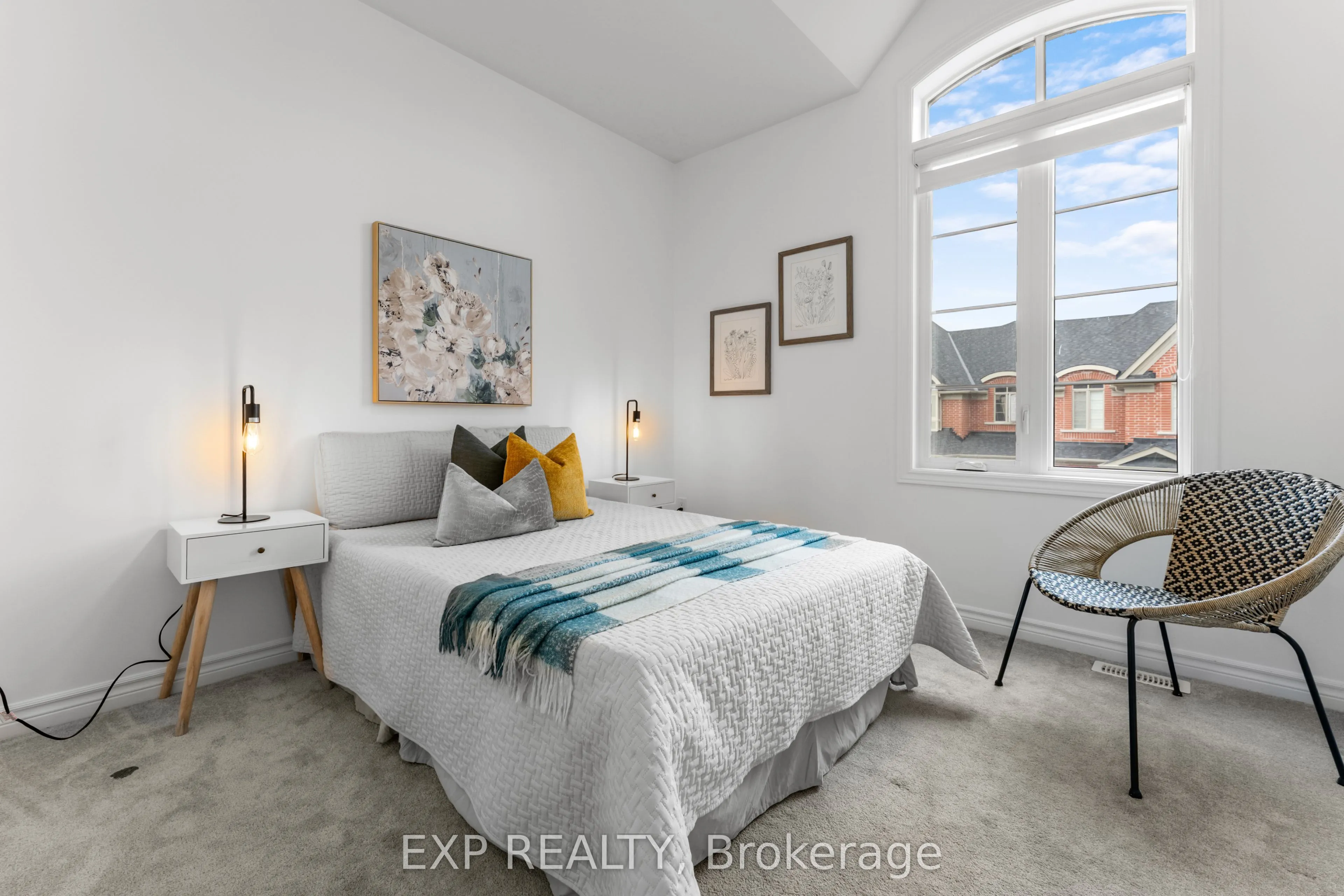 10 Hickling Lane