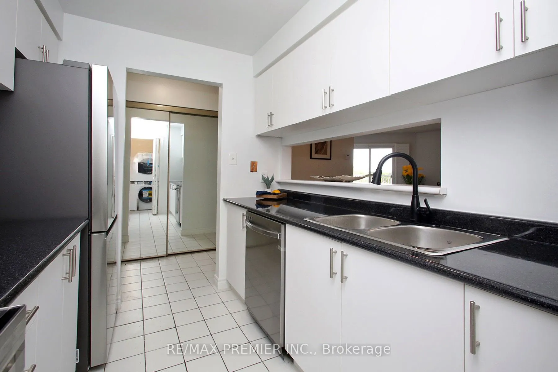 189 Lake Drive Way W, #407