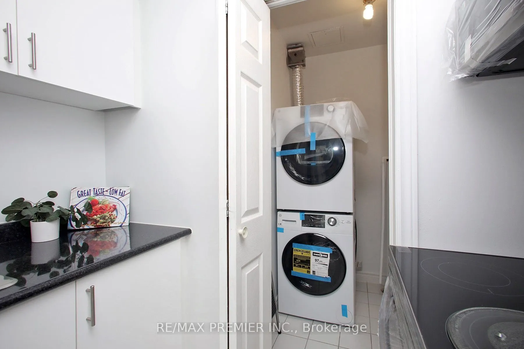 189 Lake Drive Way W, #407
