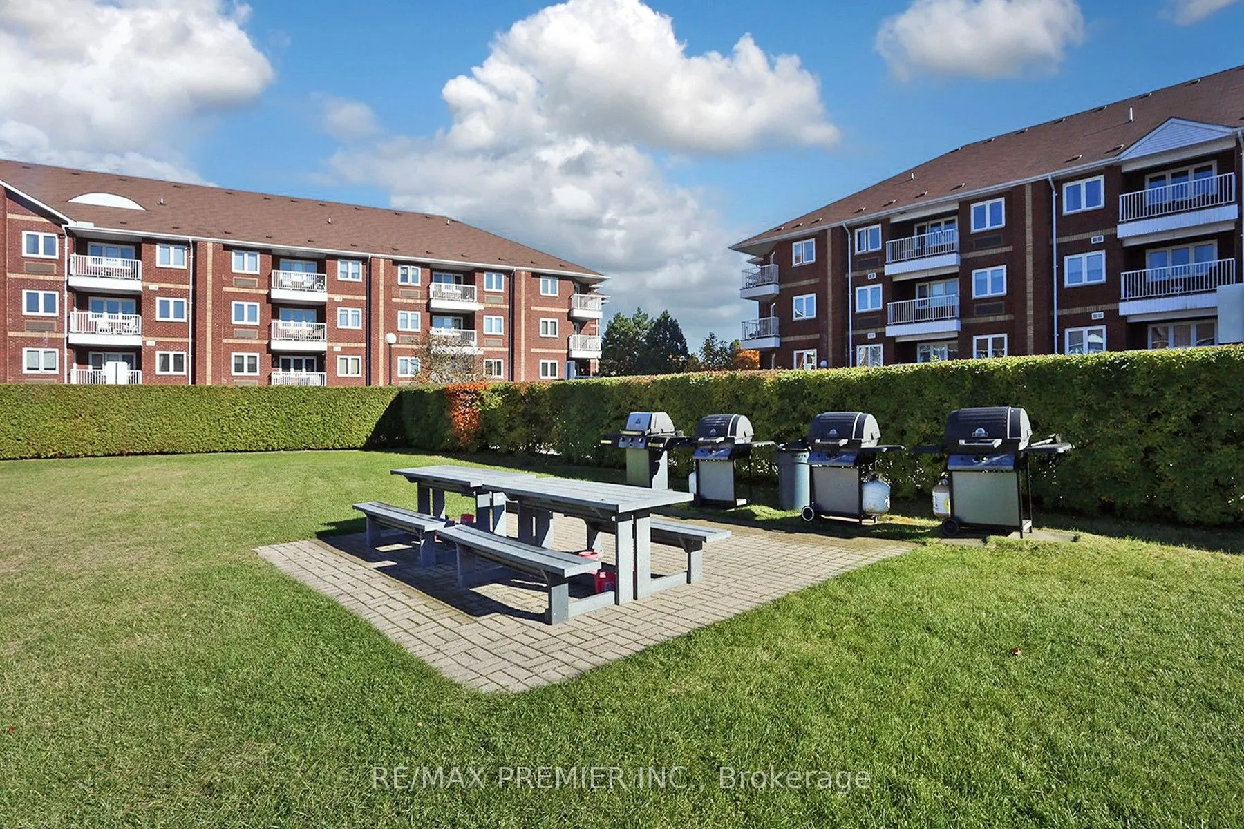 189 Lake Drive Way W, #407