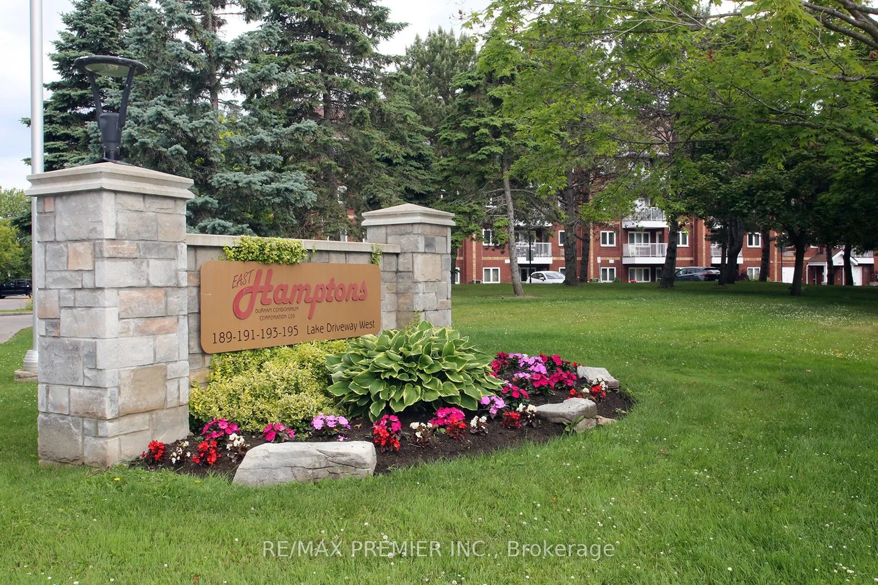 189 Lake Drive Way W, #407