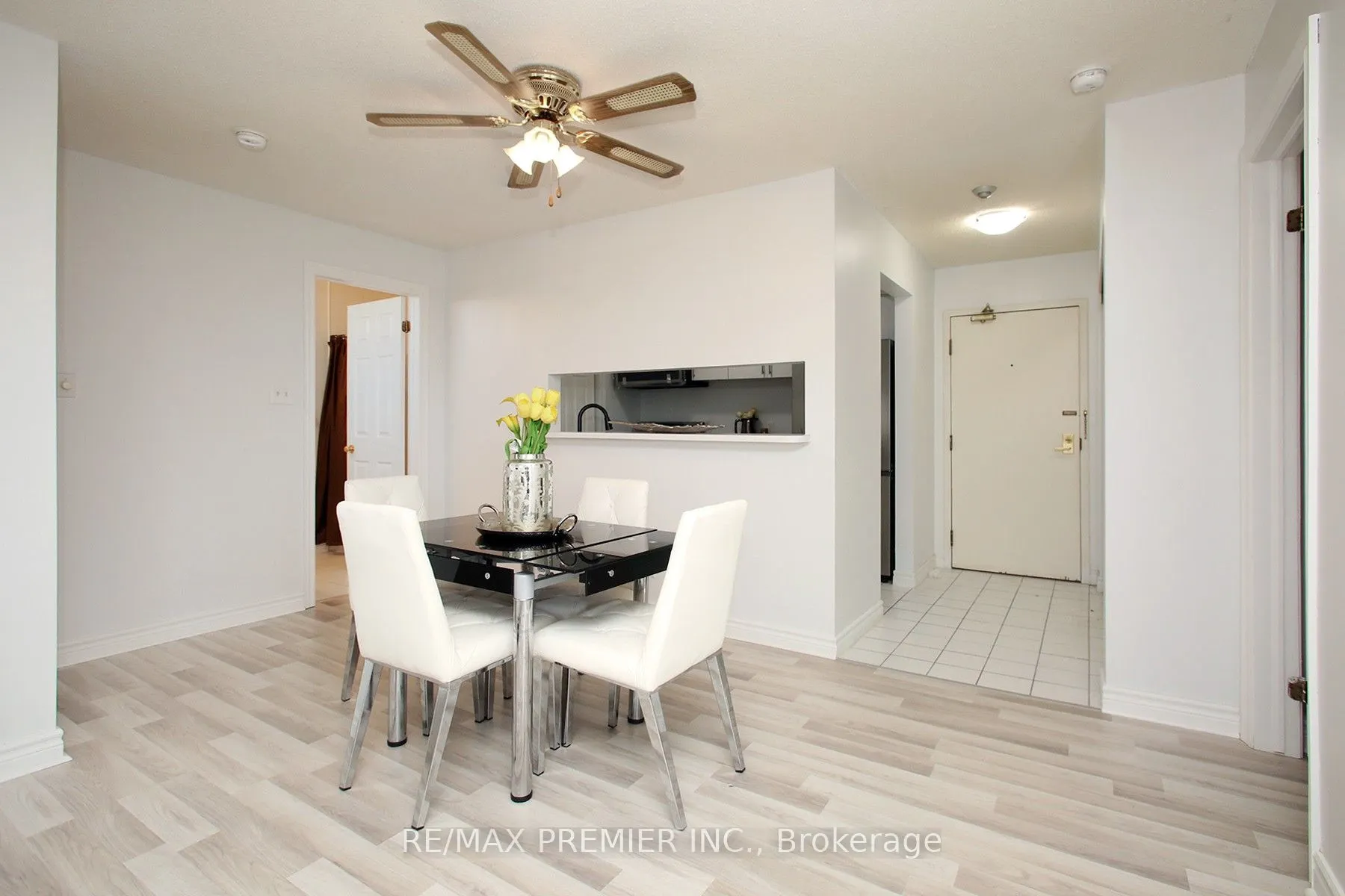 189 Lake Drive Way W, #407