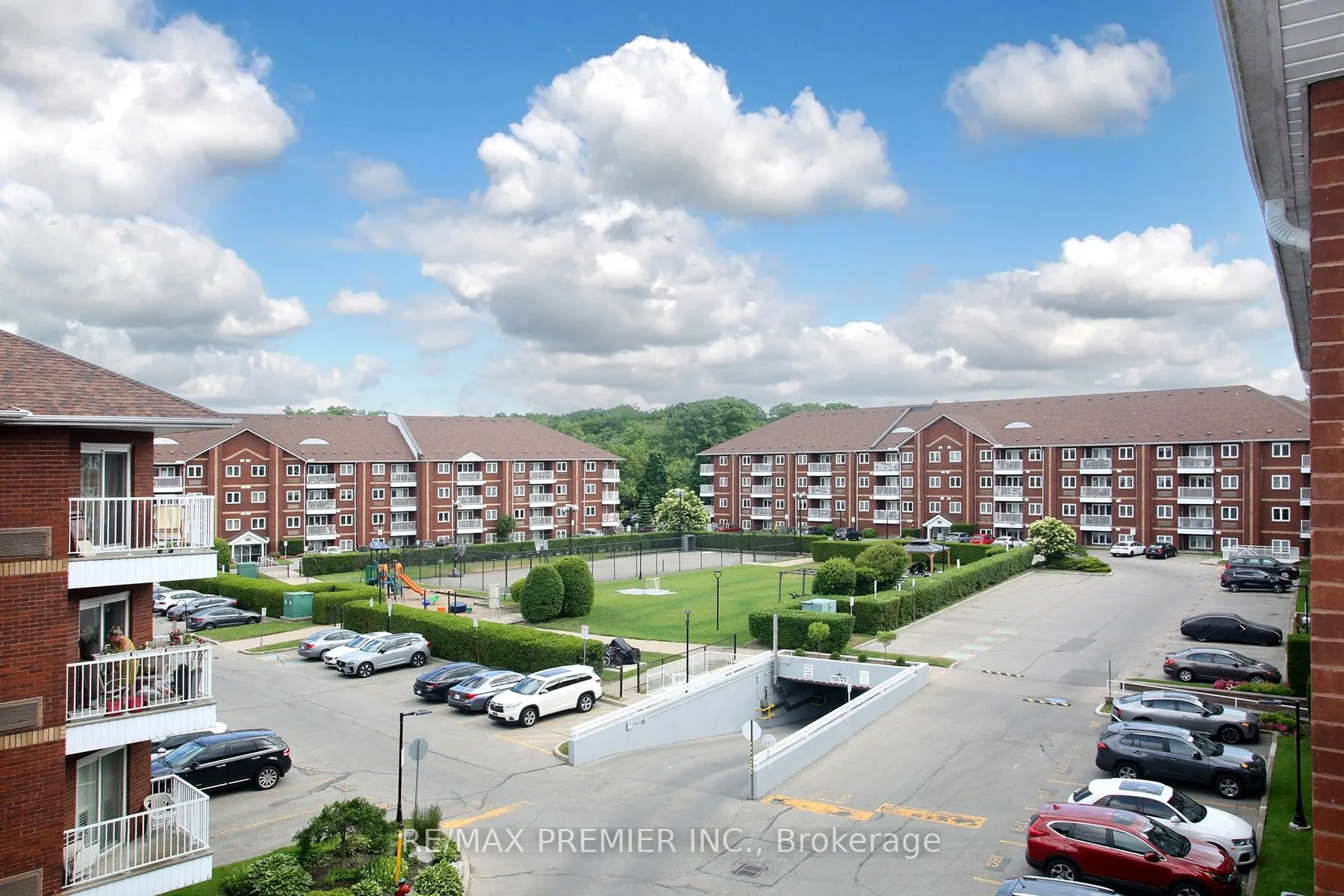 189 Lake Drive Way W, #407