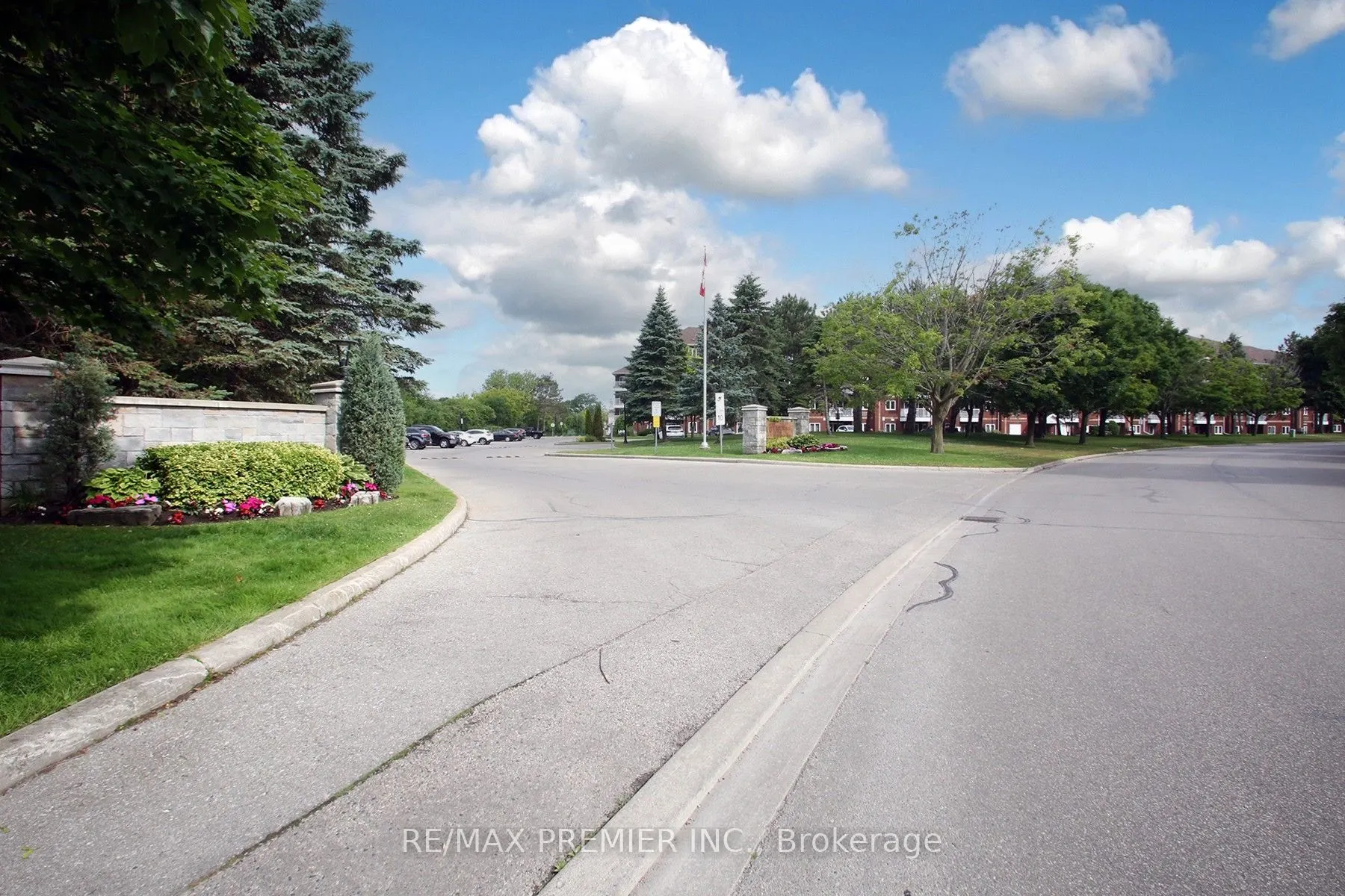 189 Lake Drive Way W, #407