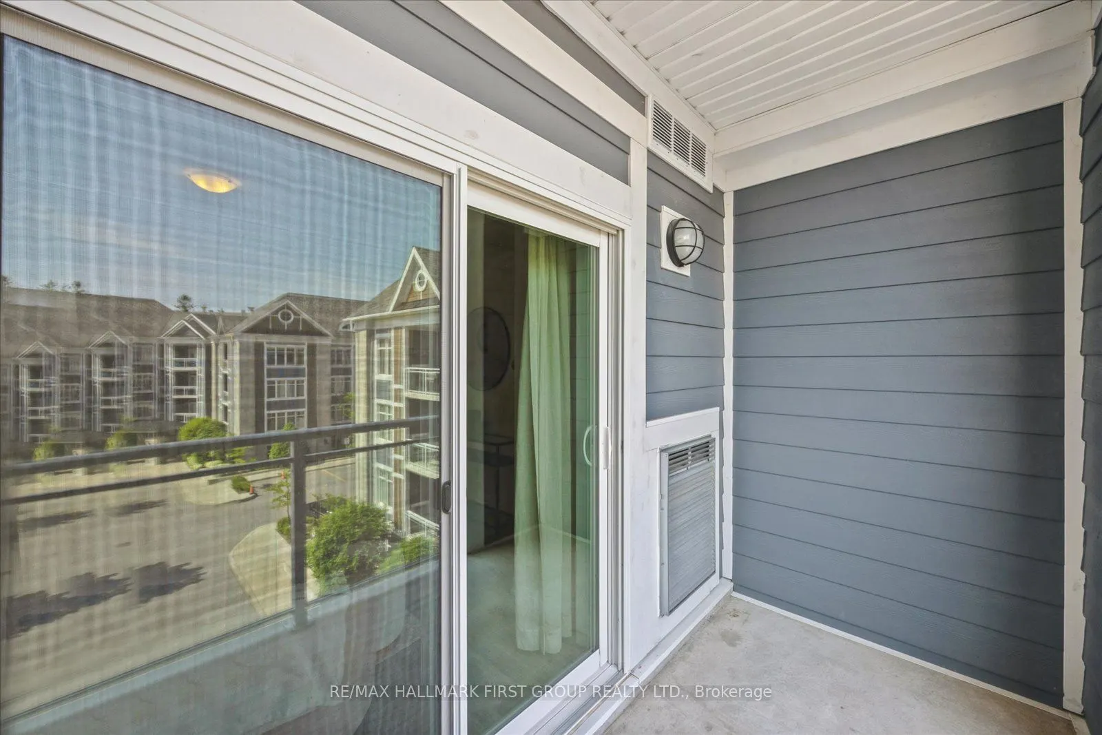 670 Gordon Street, #402