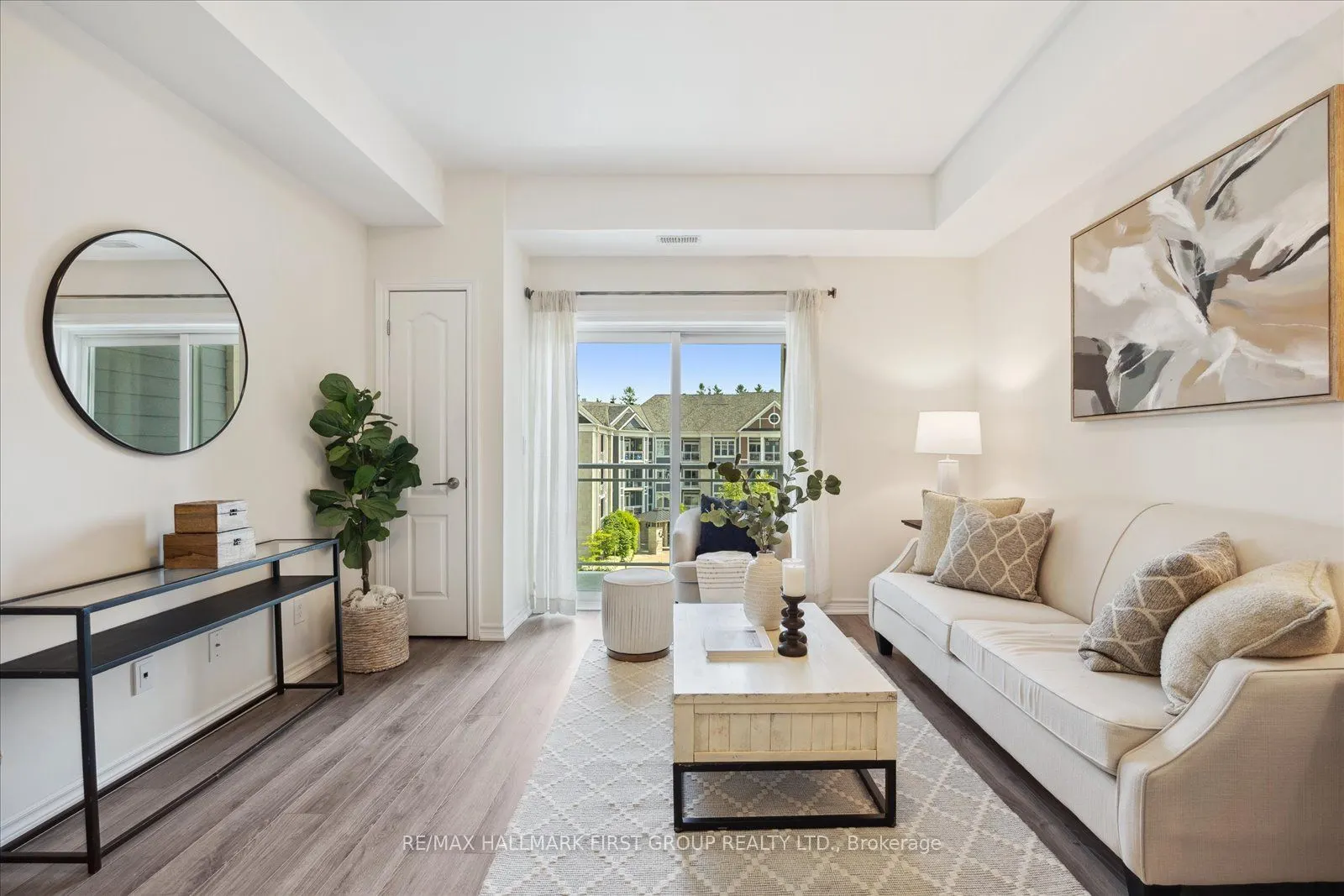670 Gordon Street, #402