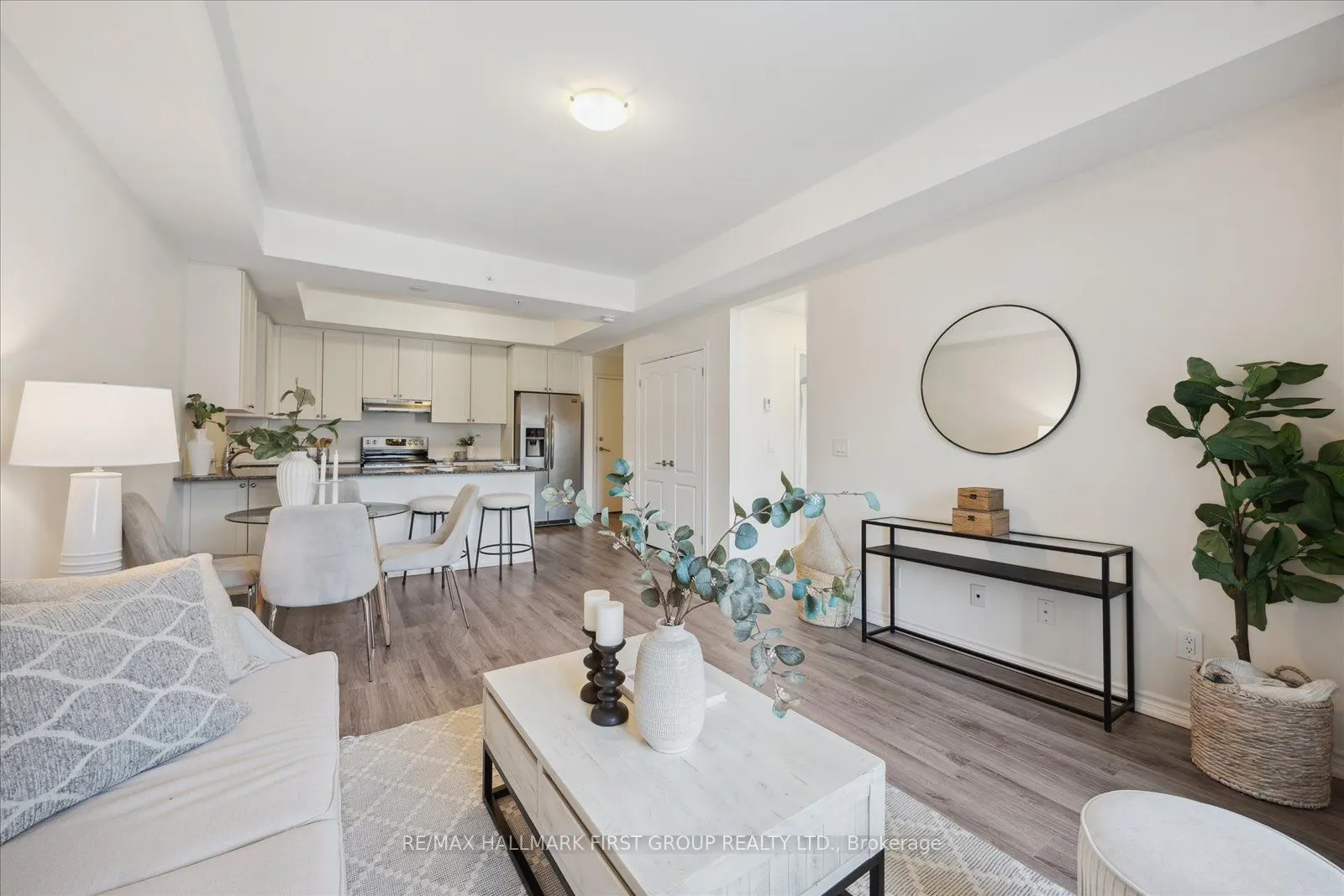 670 Gordon Street, #402