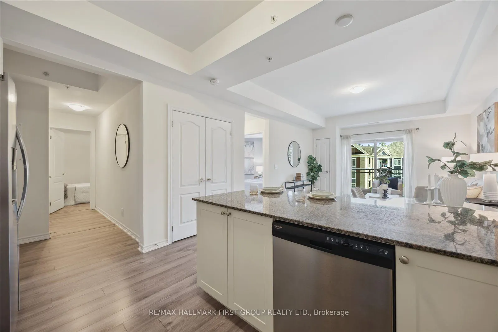 670 Gordon Street, #402