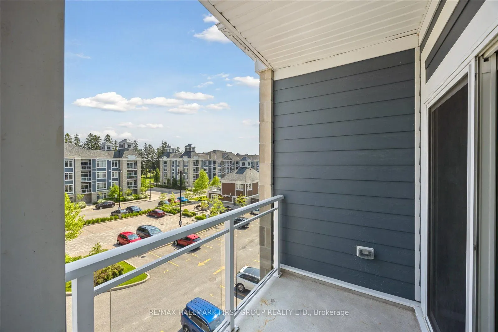 670 Gordon Street, #402