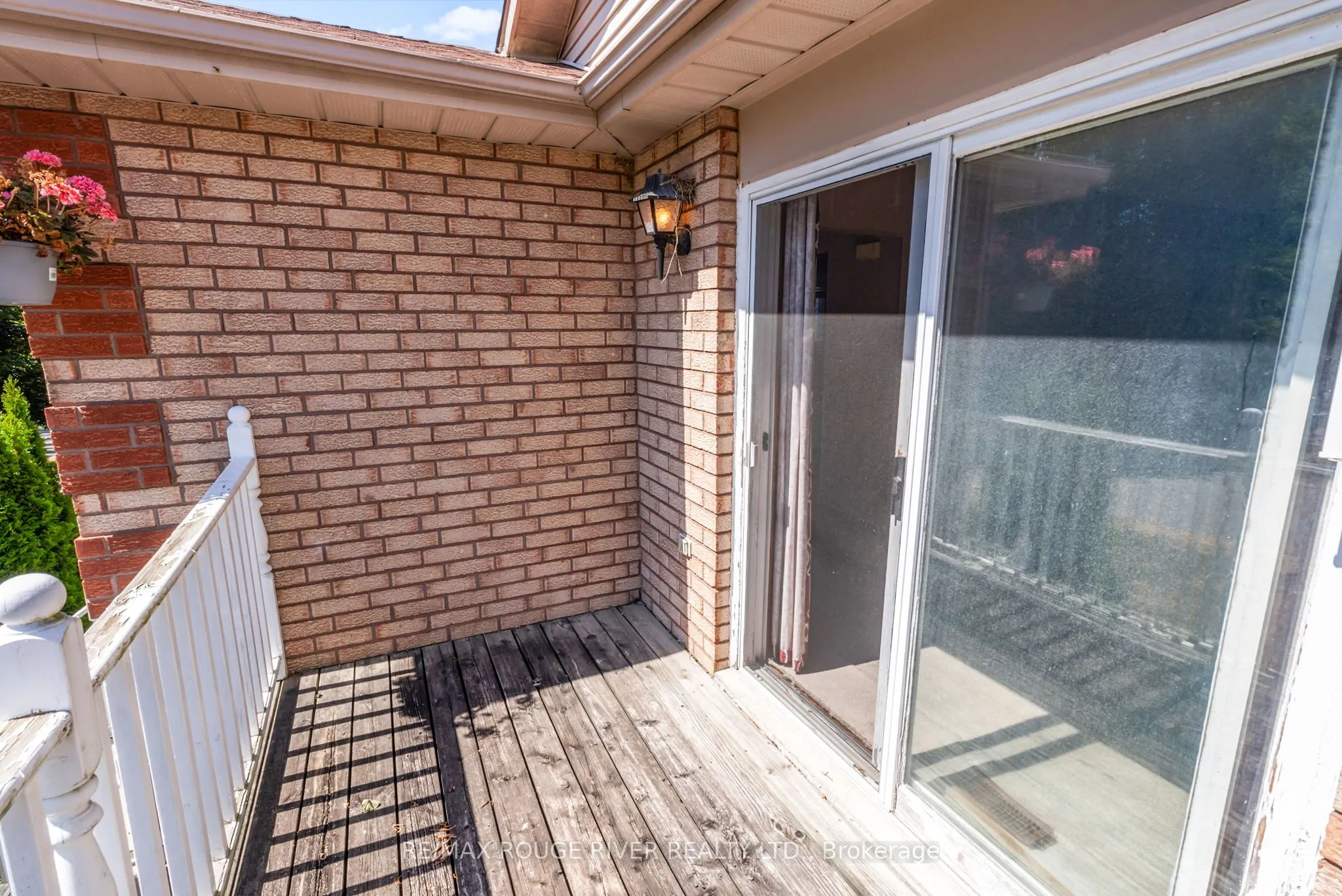 16 Borland Court