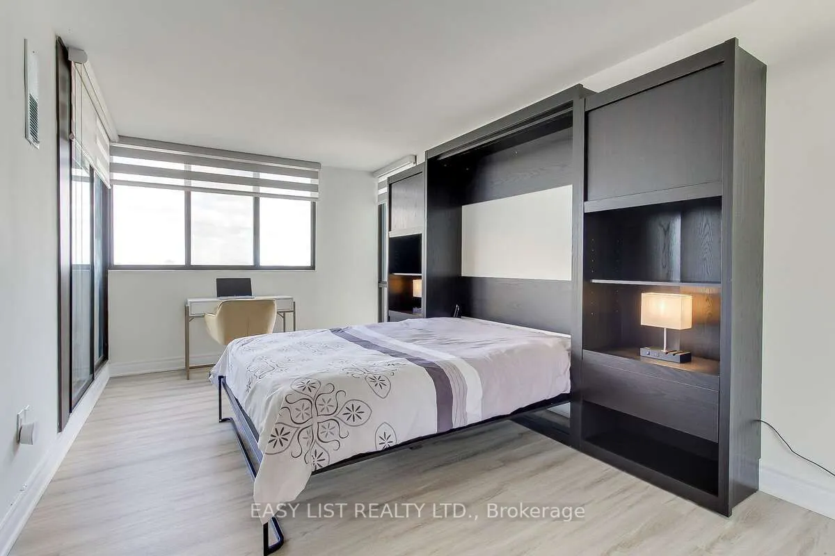 2330 Bridletowne Circle, #2109