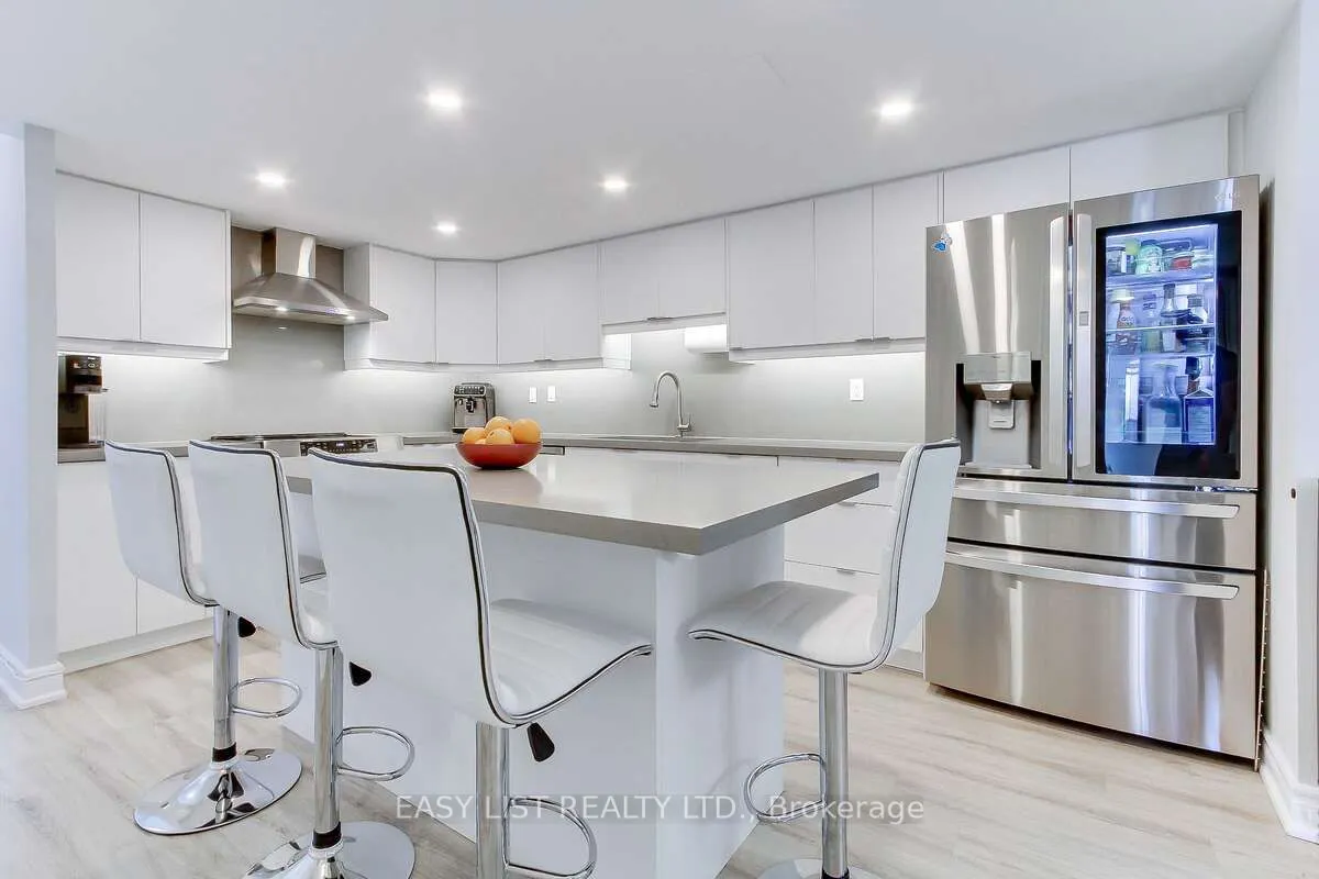 2330 Bridletowne Circle, #2109