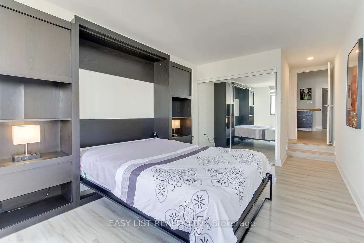 2330 Bridletowne Circle, #2109