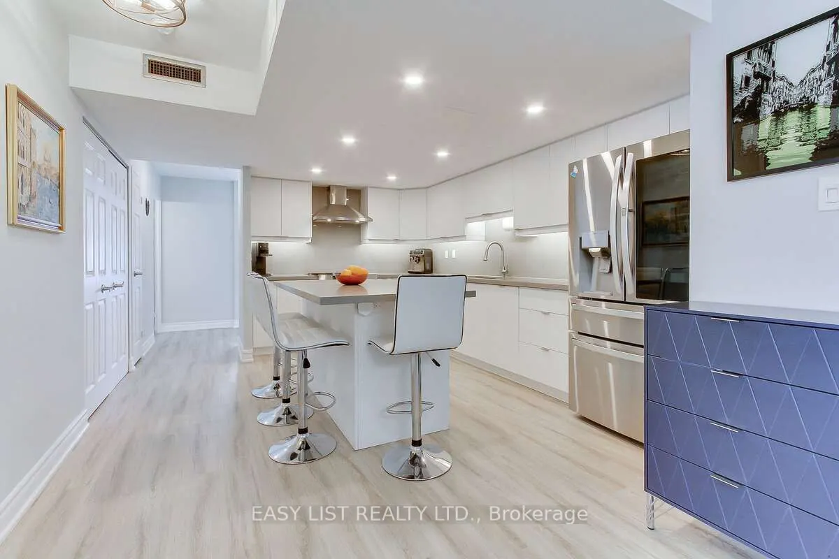 2330 Bridletowne Circle, #2109