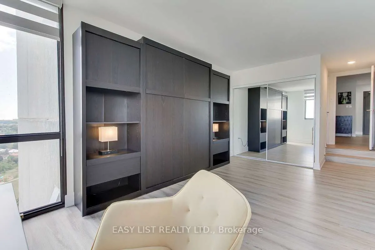 2330 Bridletowne Circle, #2109