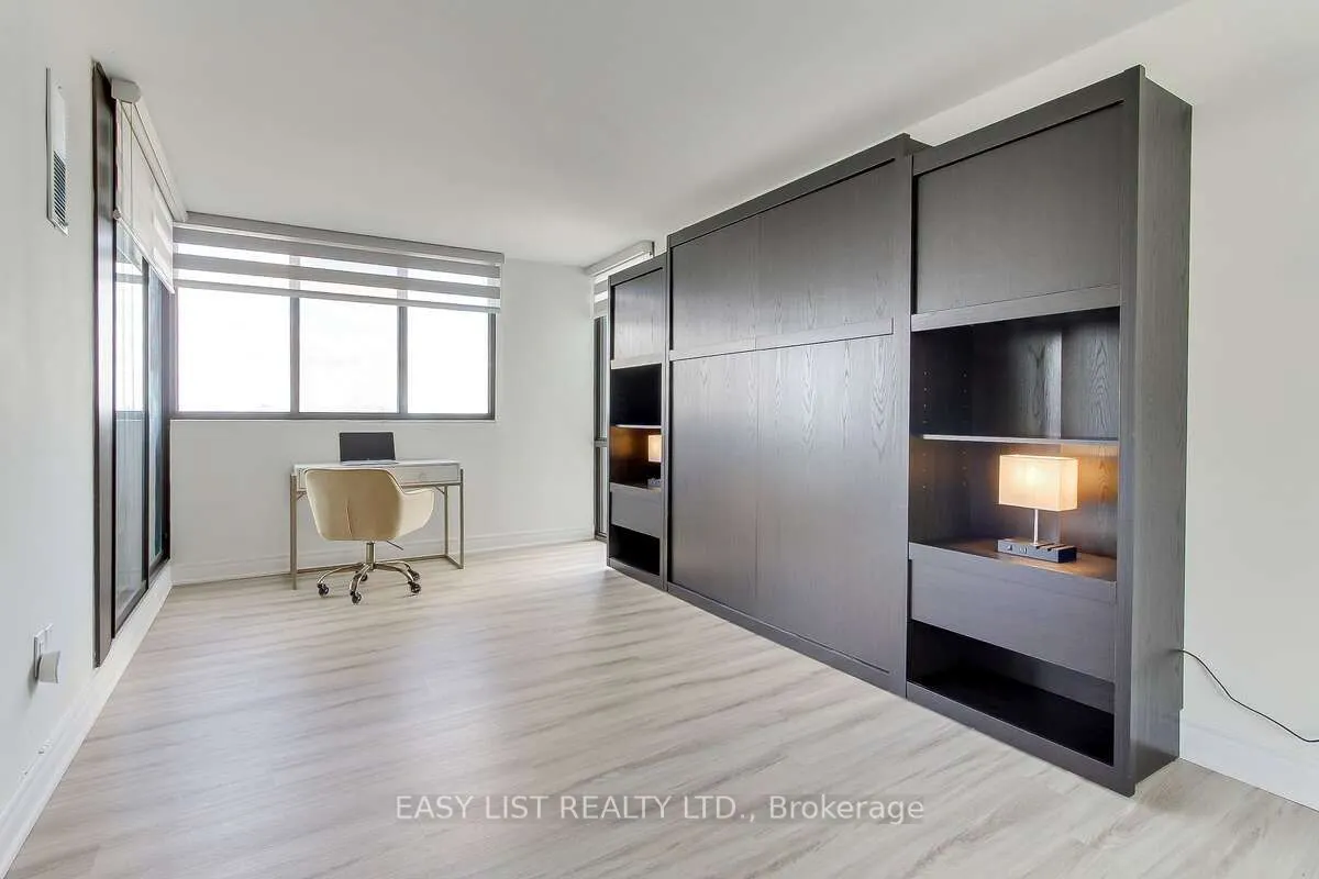 2330 Bridletowne Circle, #2109