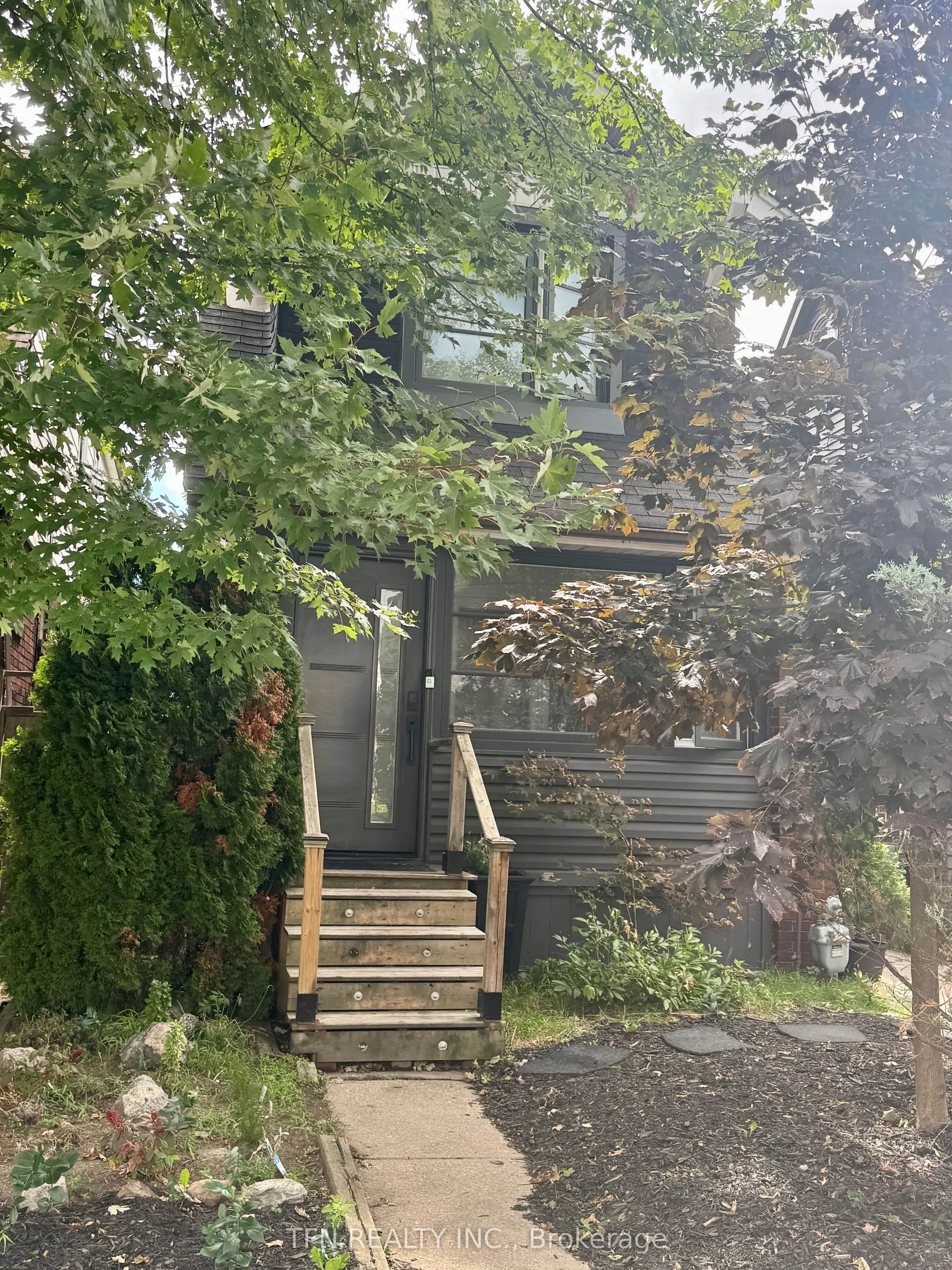 437 Mortimer Avenue