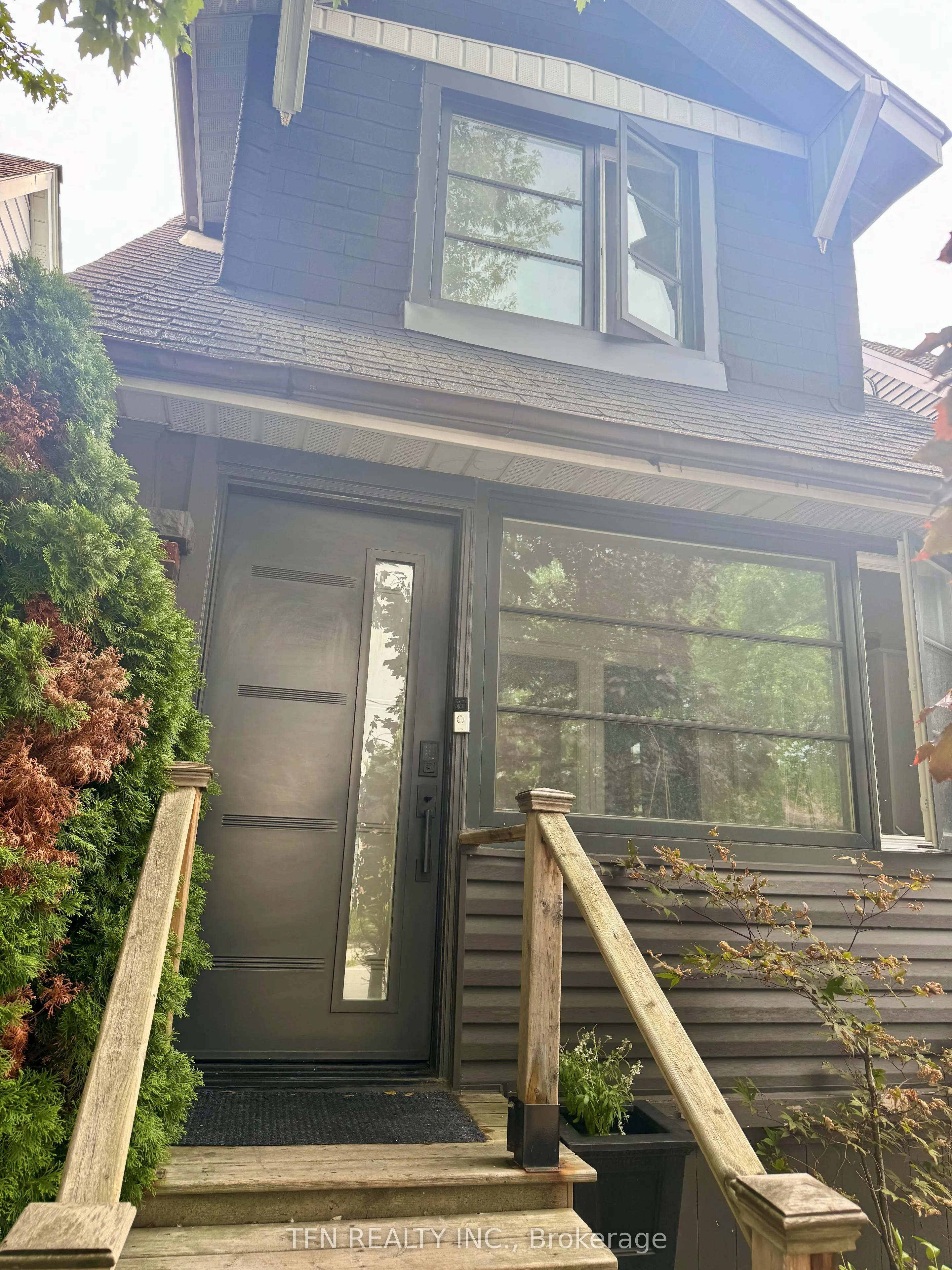 437 Mortimer Avenue