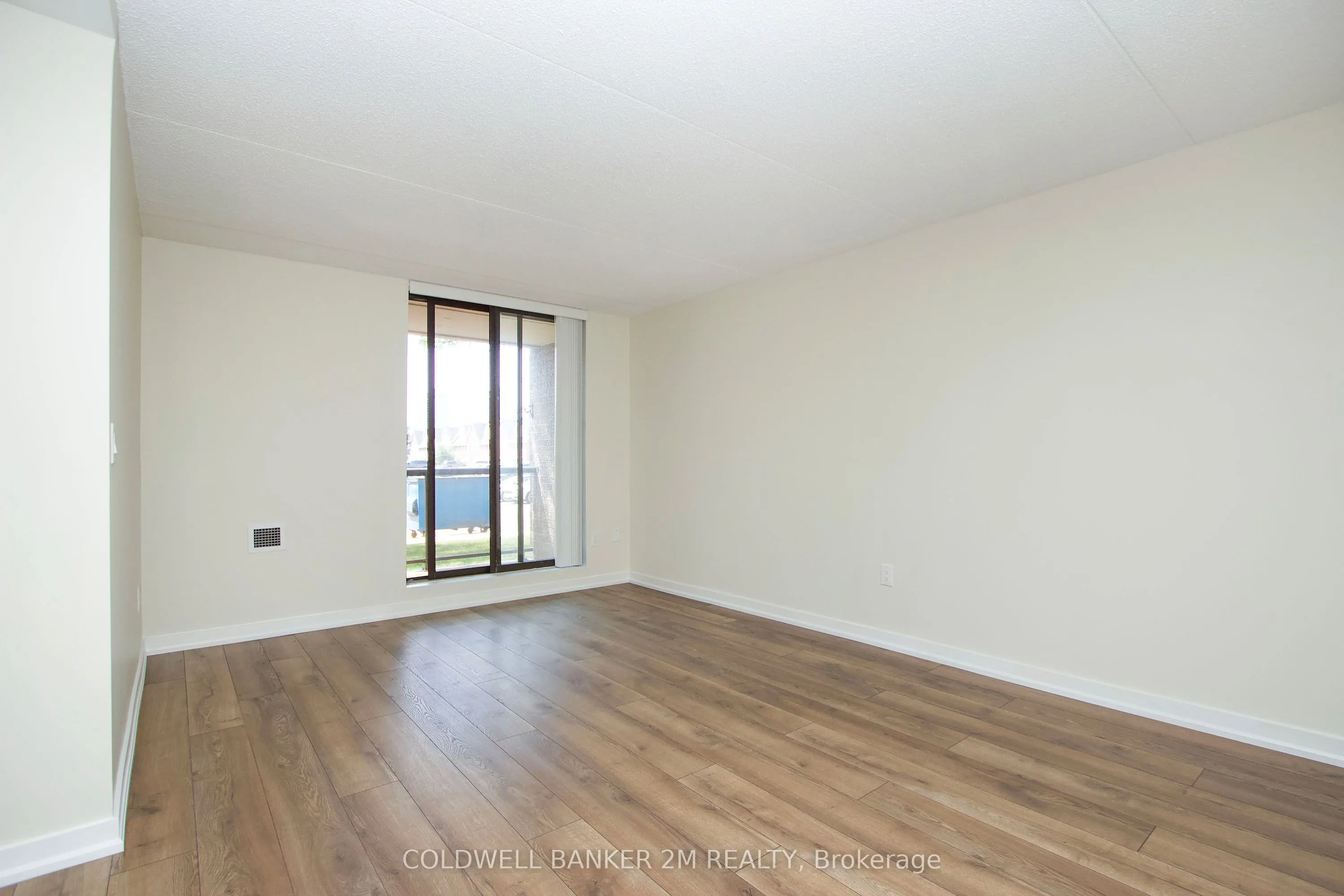 1525 Diefenbaker Court, #104