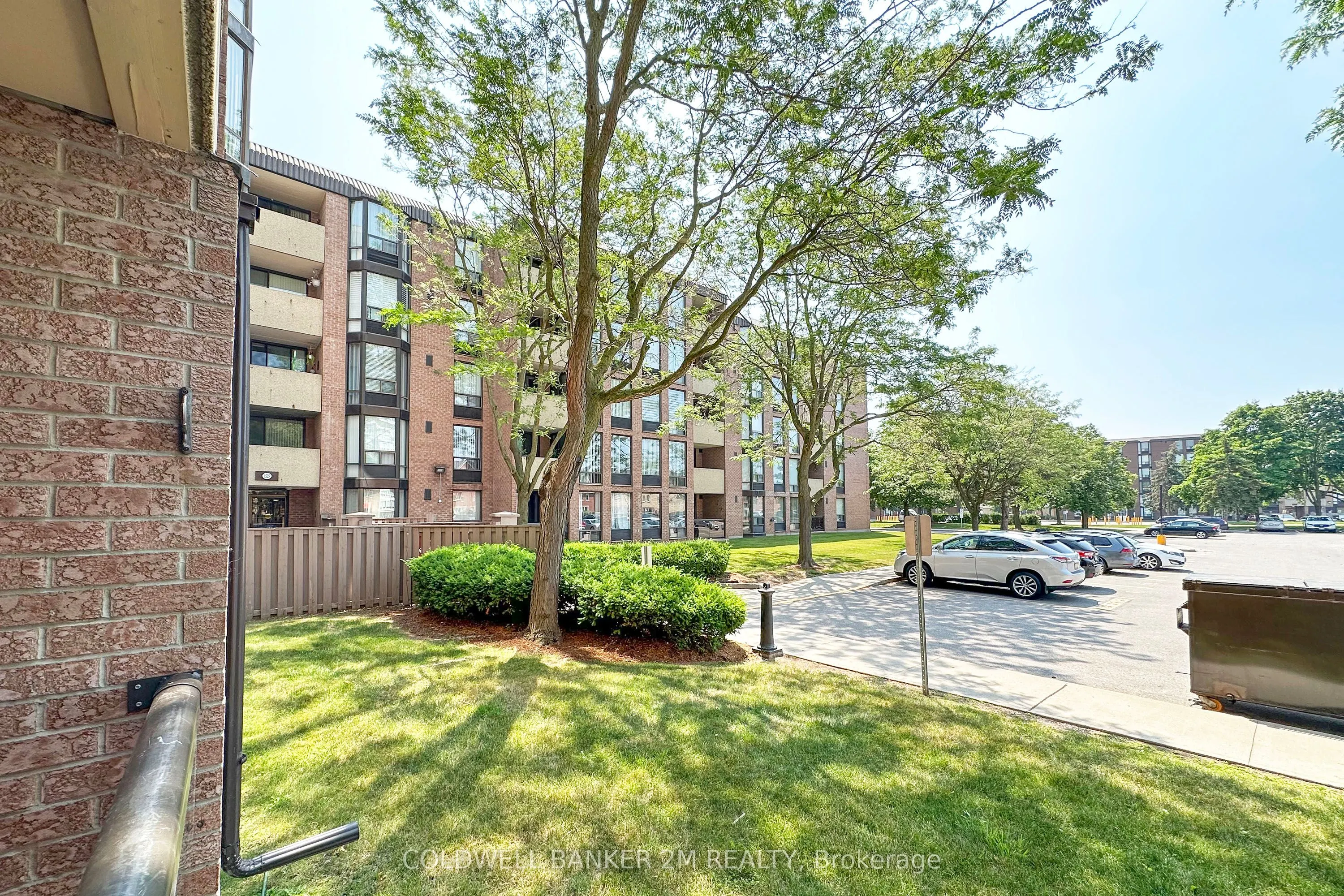 1525 Diefenbaker Court, #104