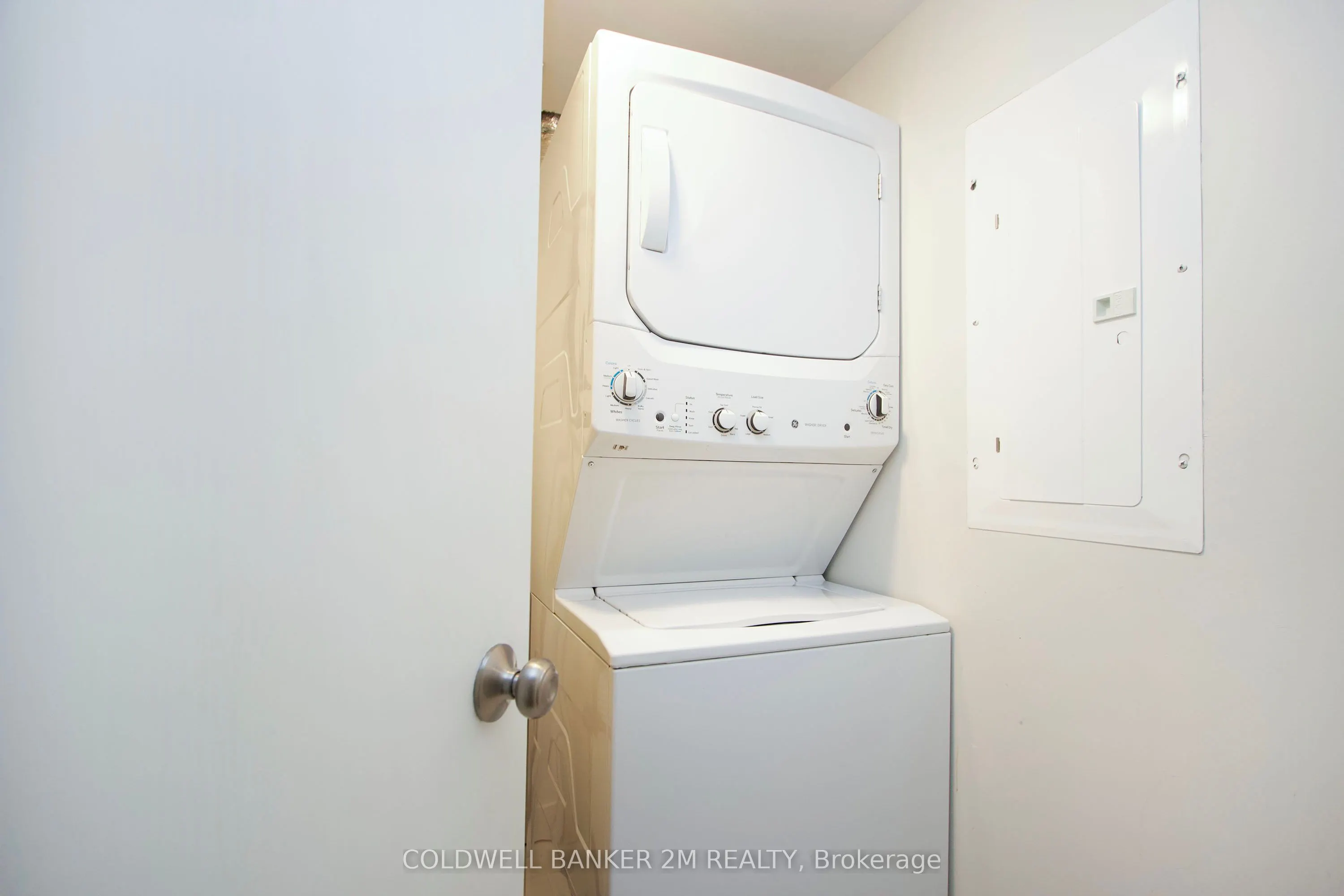1525 Diefenbaker Court, #104