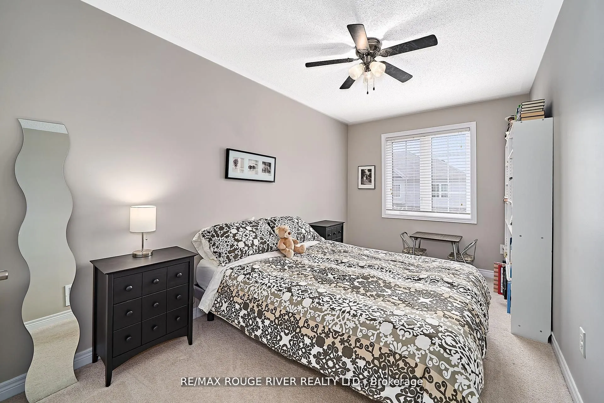 26 Lander Crescent