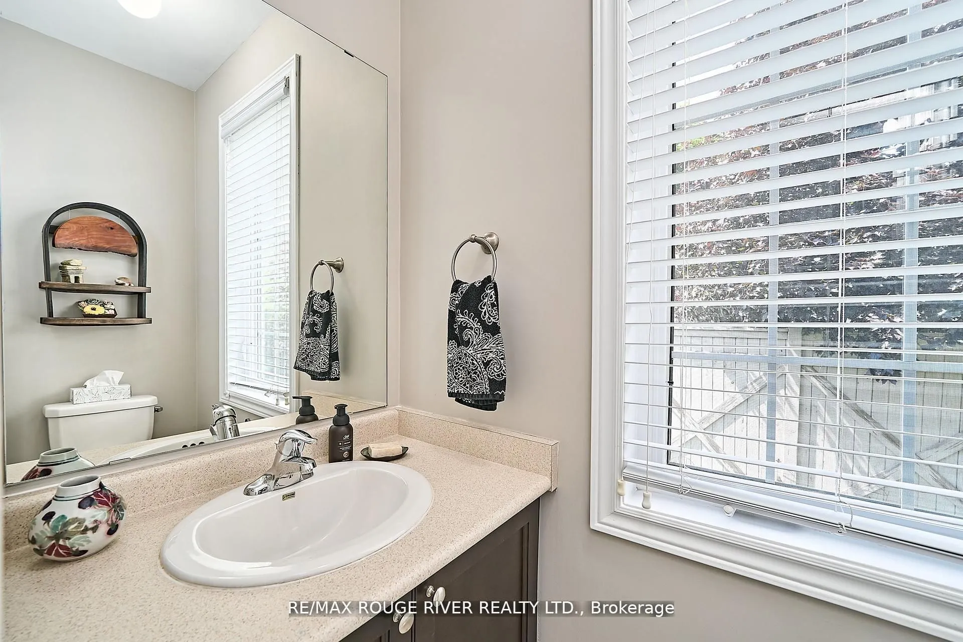 26 Lander Crescent