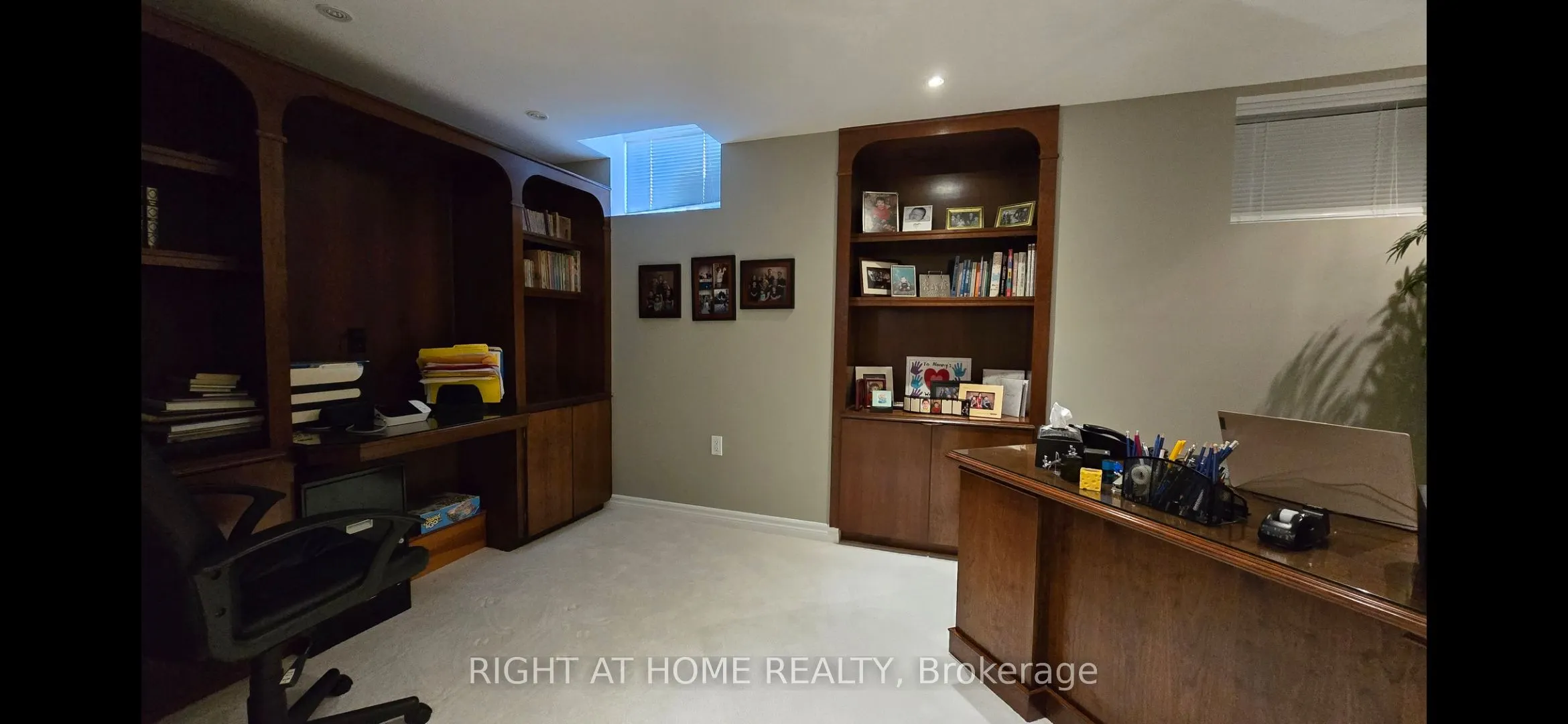 299 Waterbury Crescent