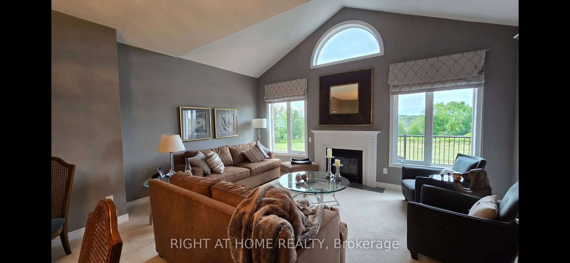 299 Waterbury Crescent