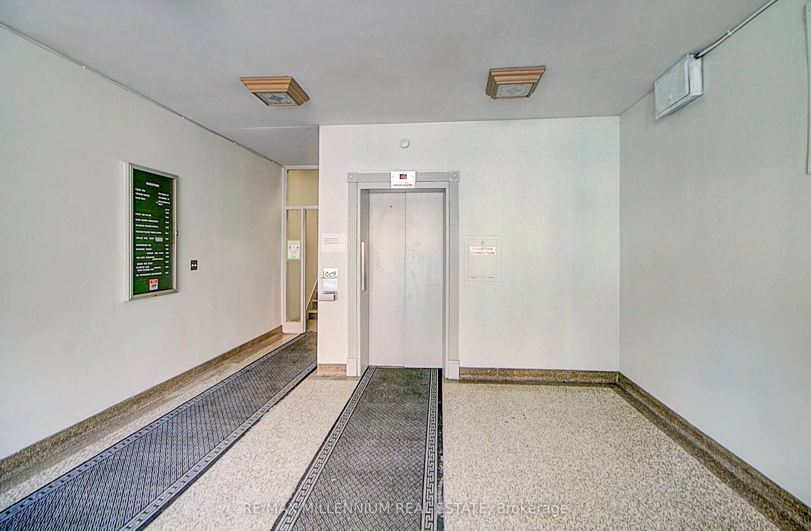 101 Dundas Street, #304
