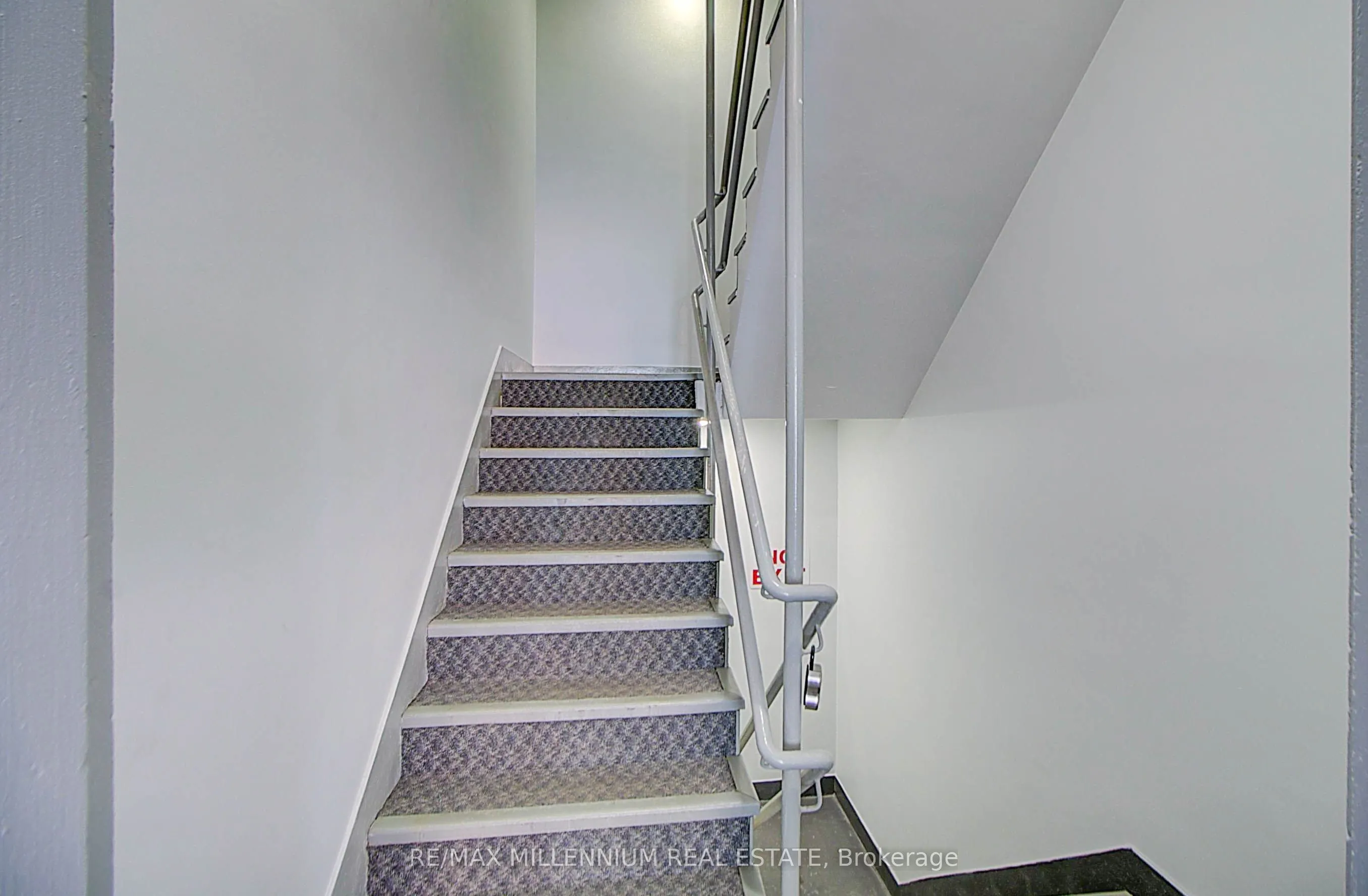 101 Dundas Street, #304