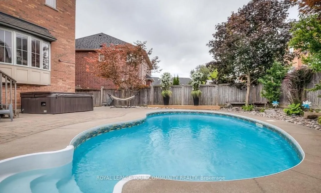 8 Speight Court