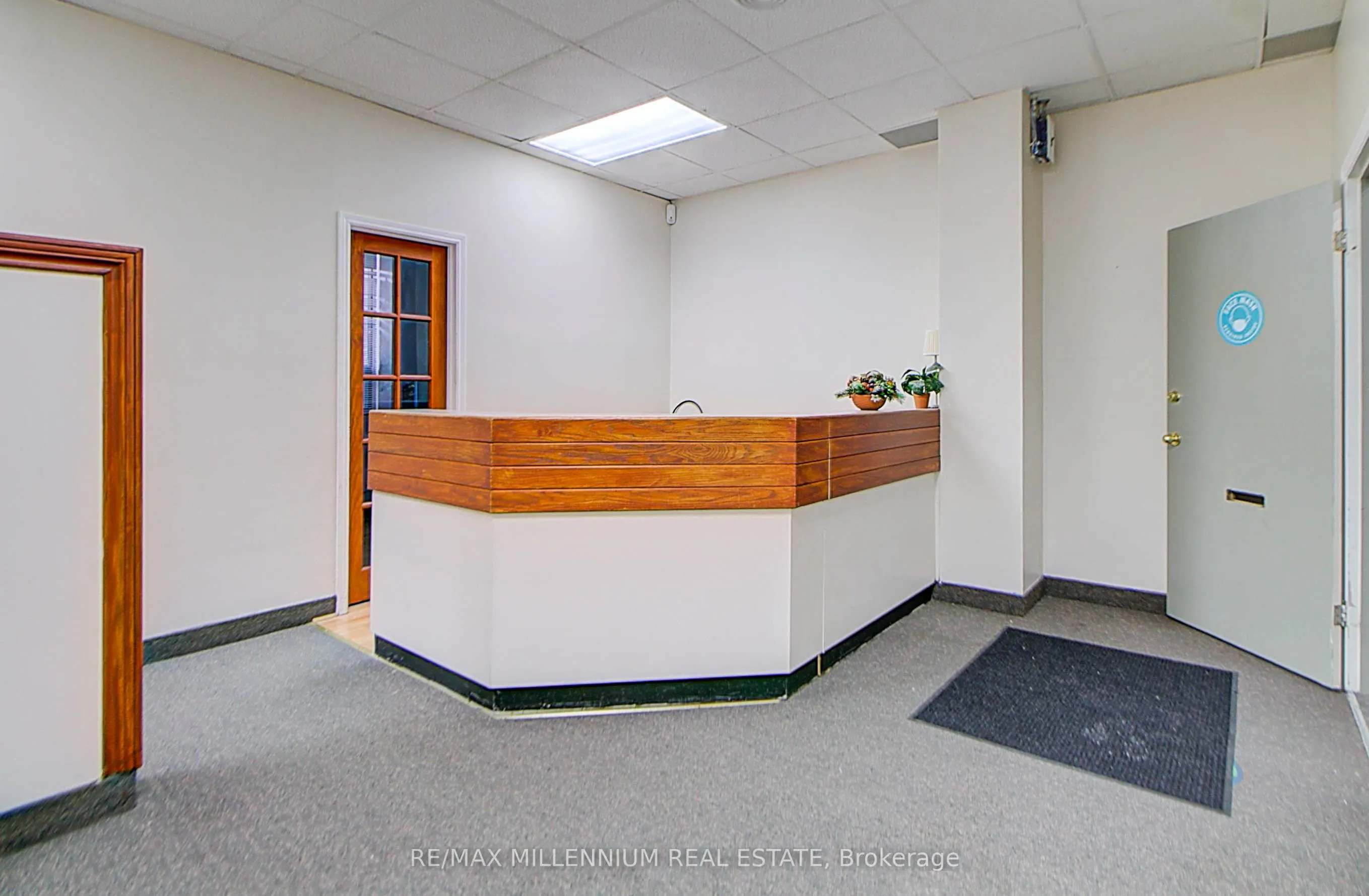 101 Dundas Street, #302