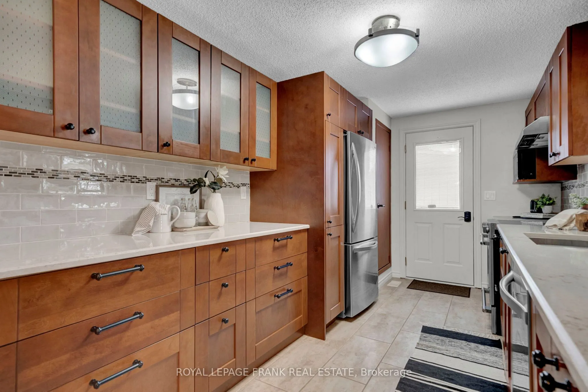 26 Pineridge Crescent