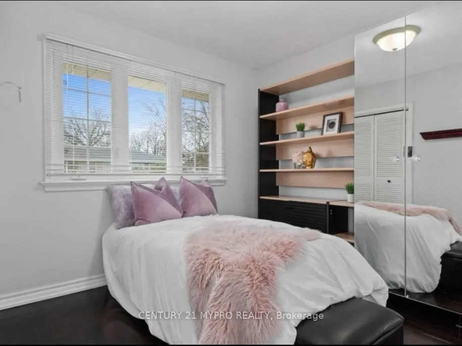 5 Heatherington Drive, #Main