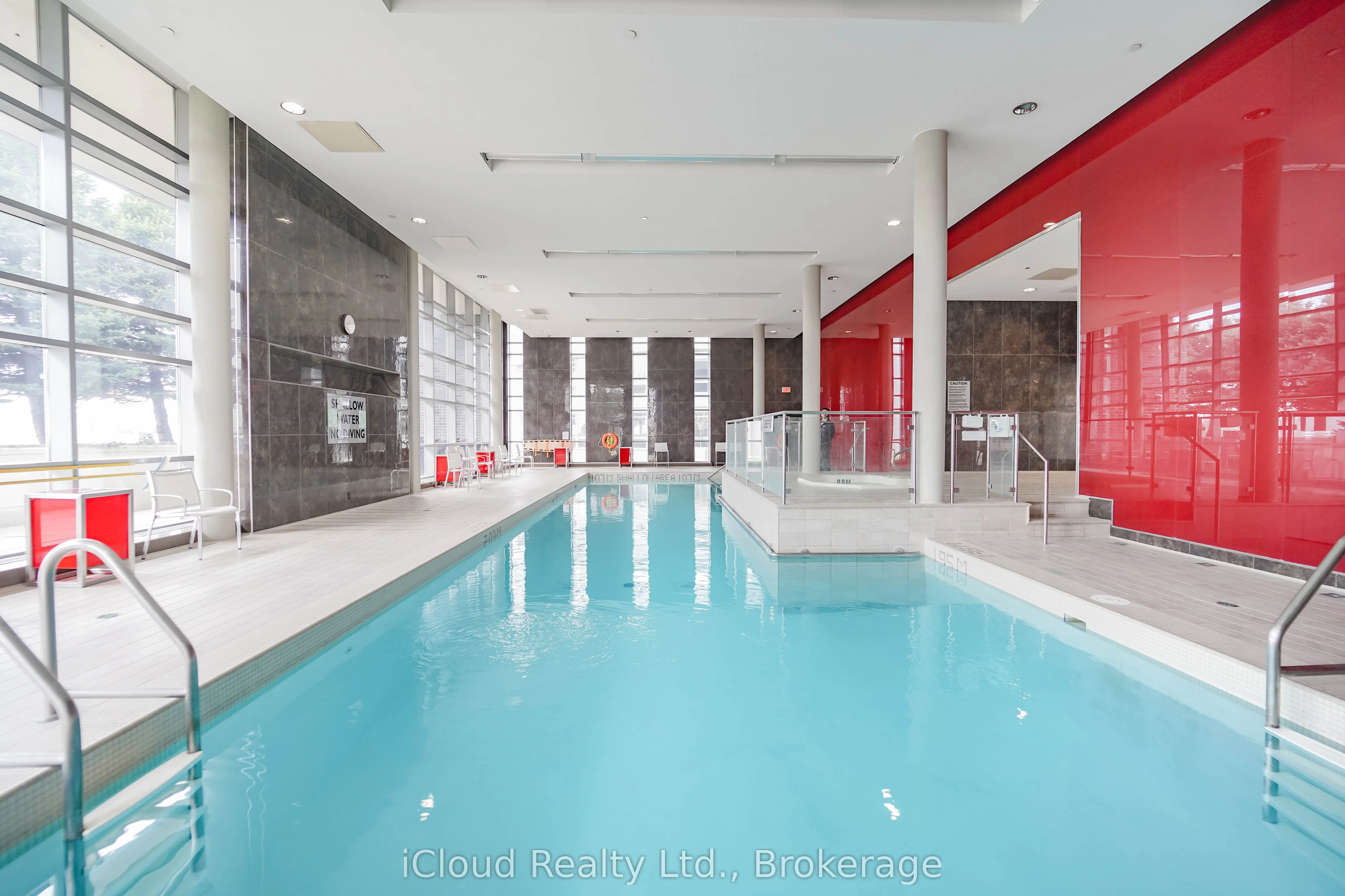 135 Village Green Square, #PH21