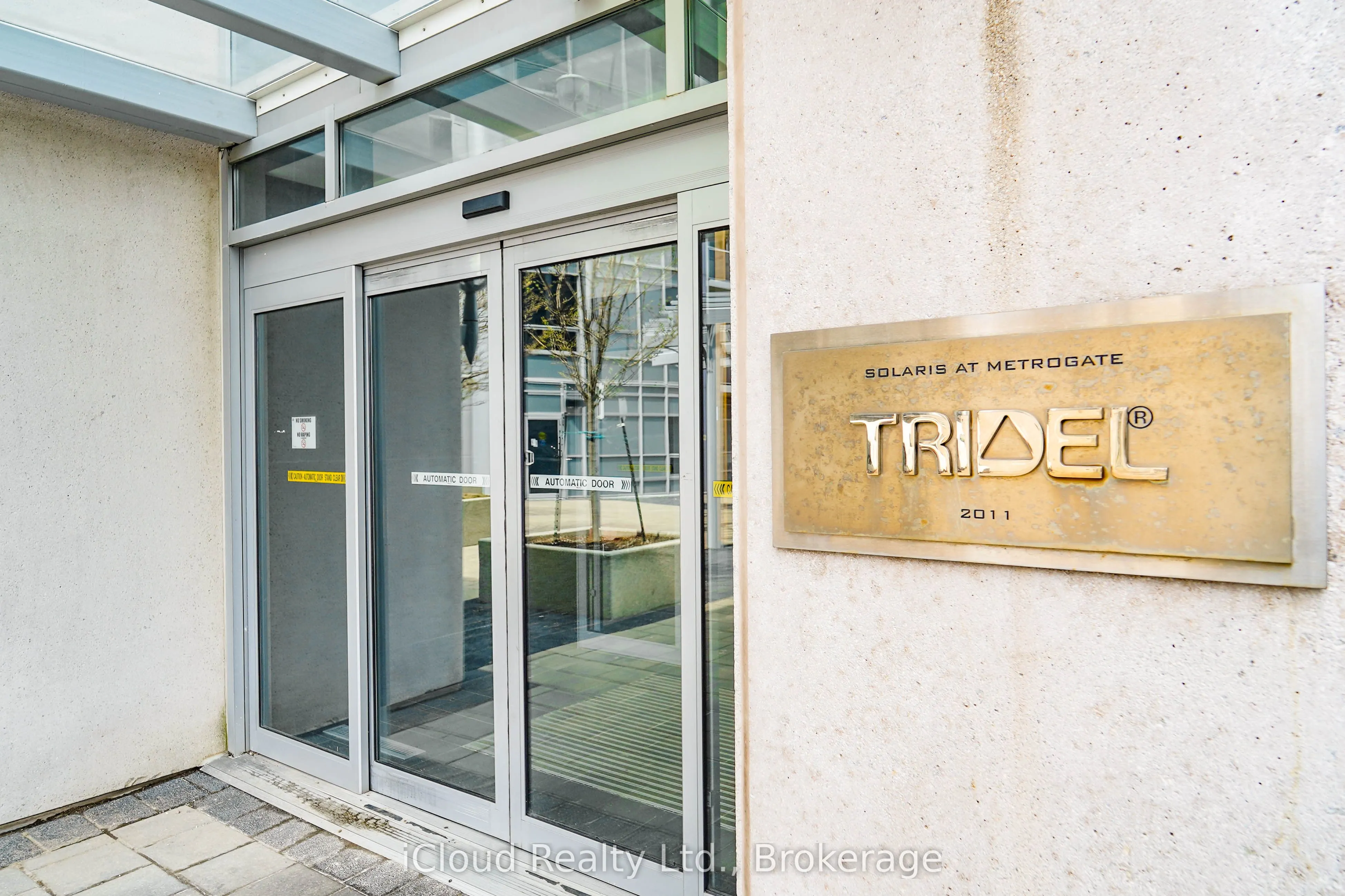 135 Village Green Square, #PH21