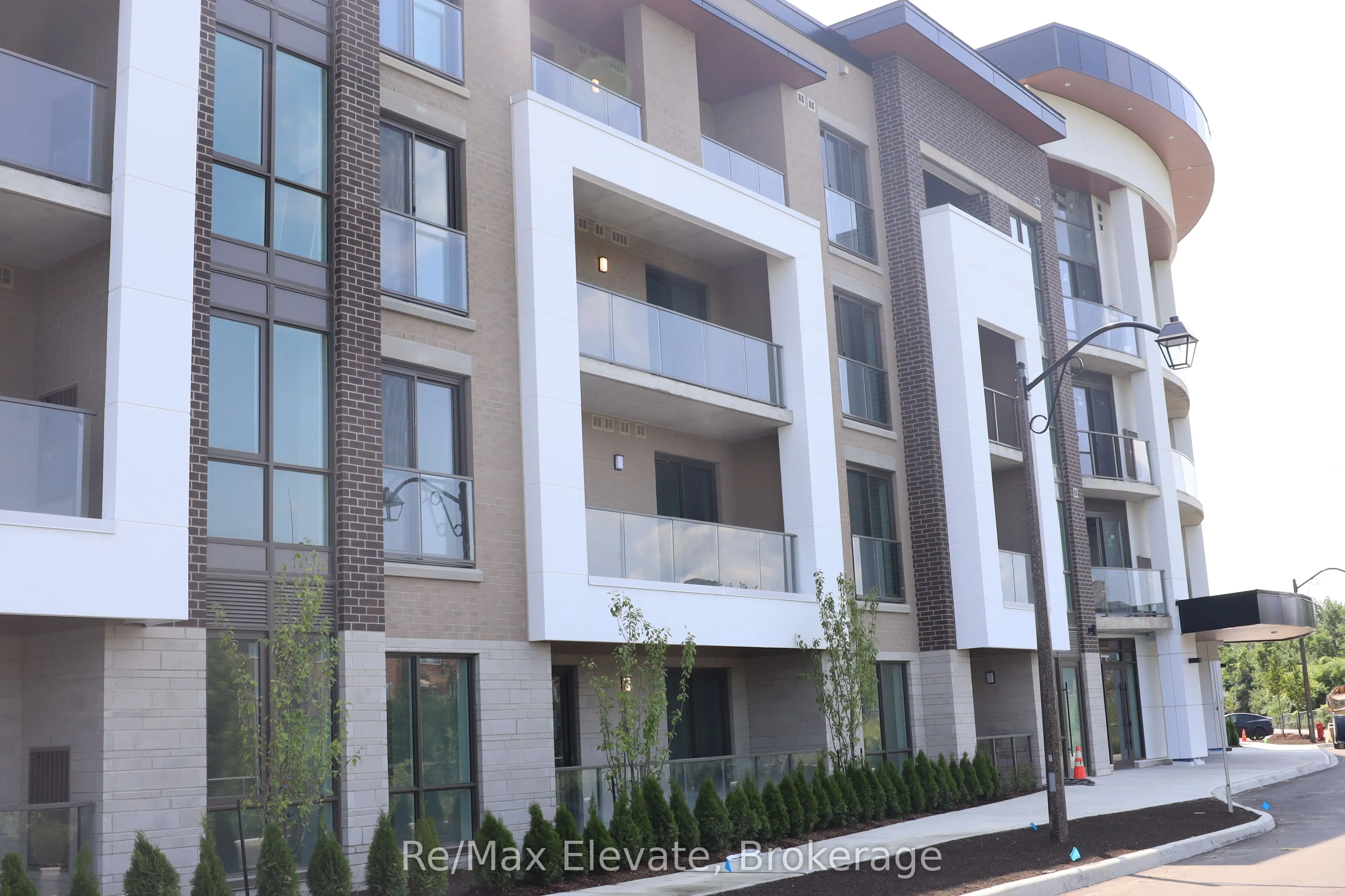 385 Artic Red Drive, #204