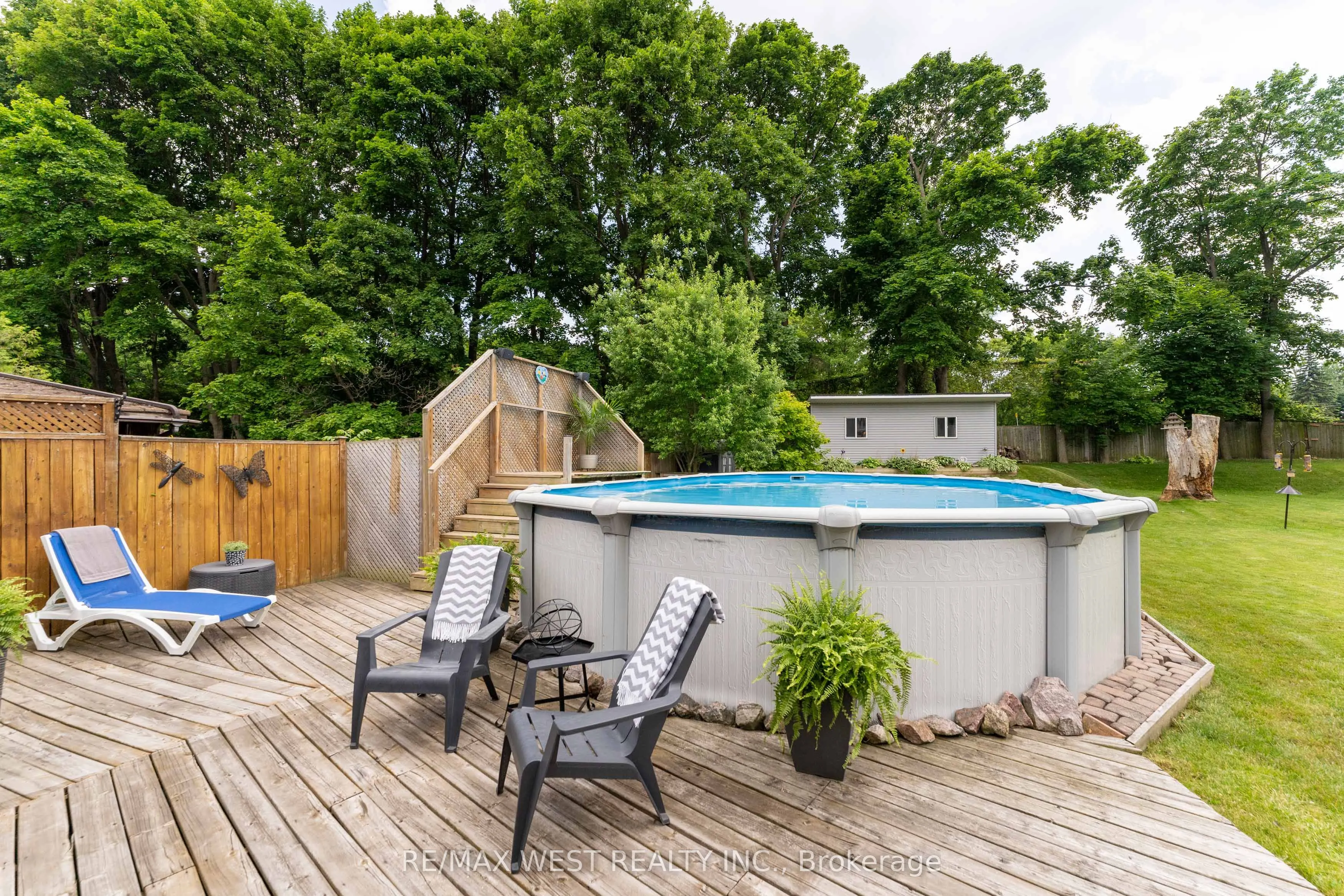 31 Pixley Crescent