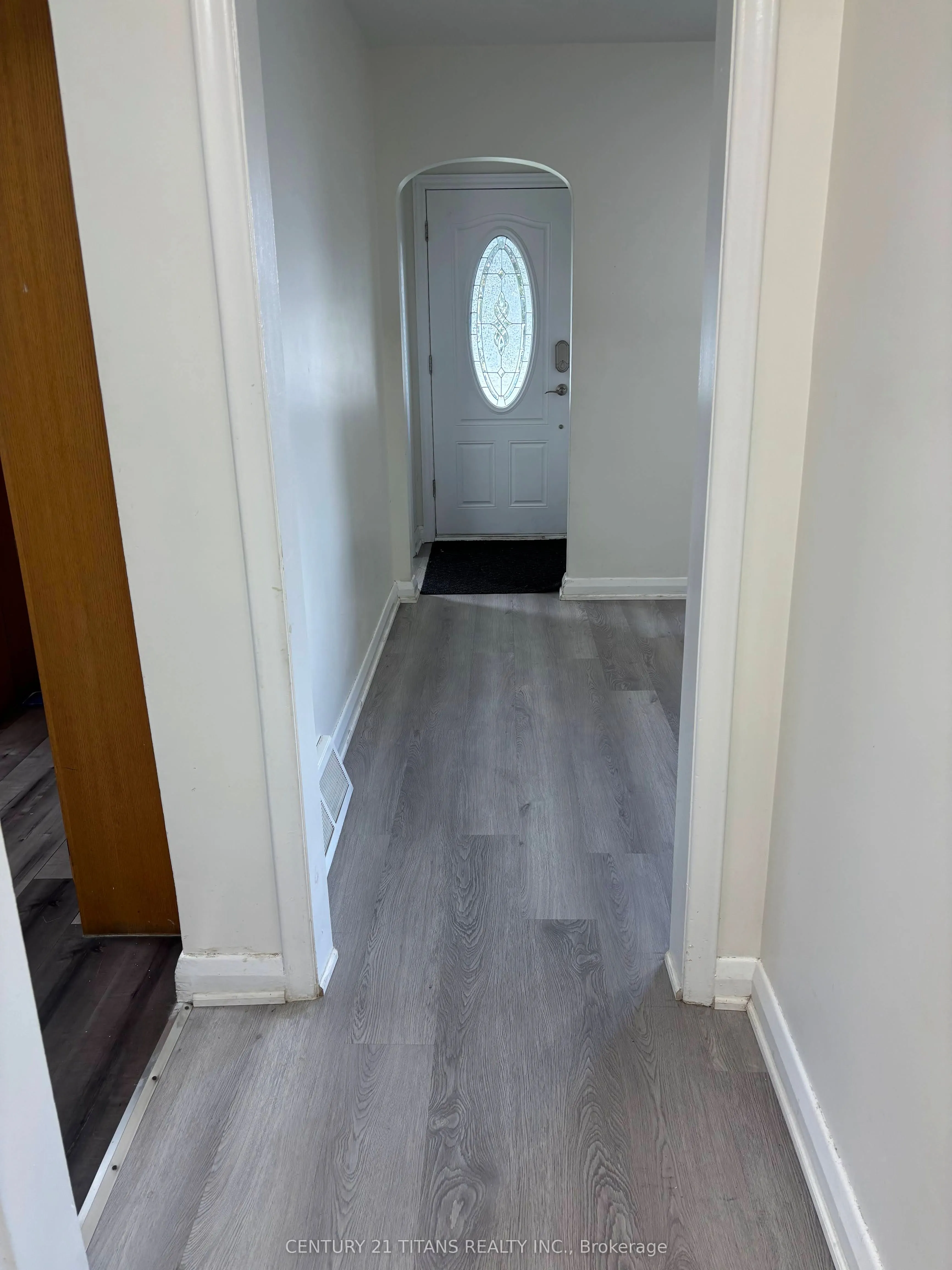 94 Taunton Road W