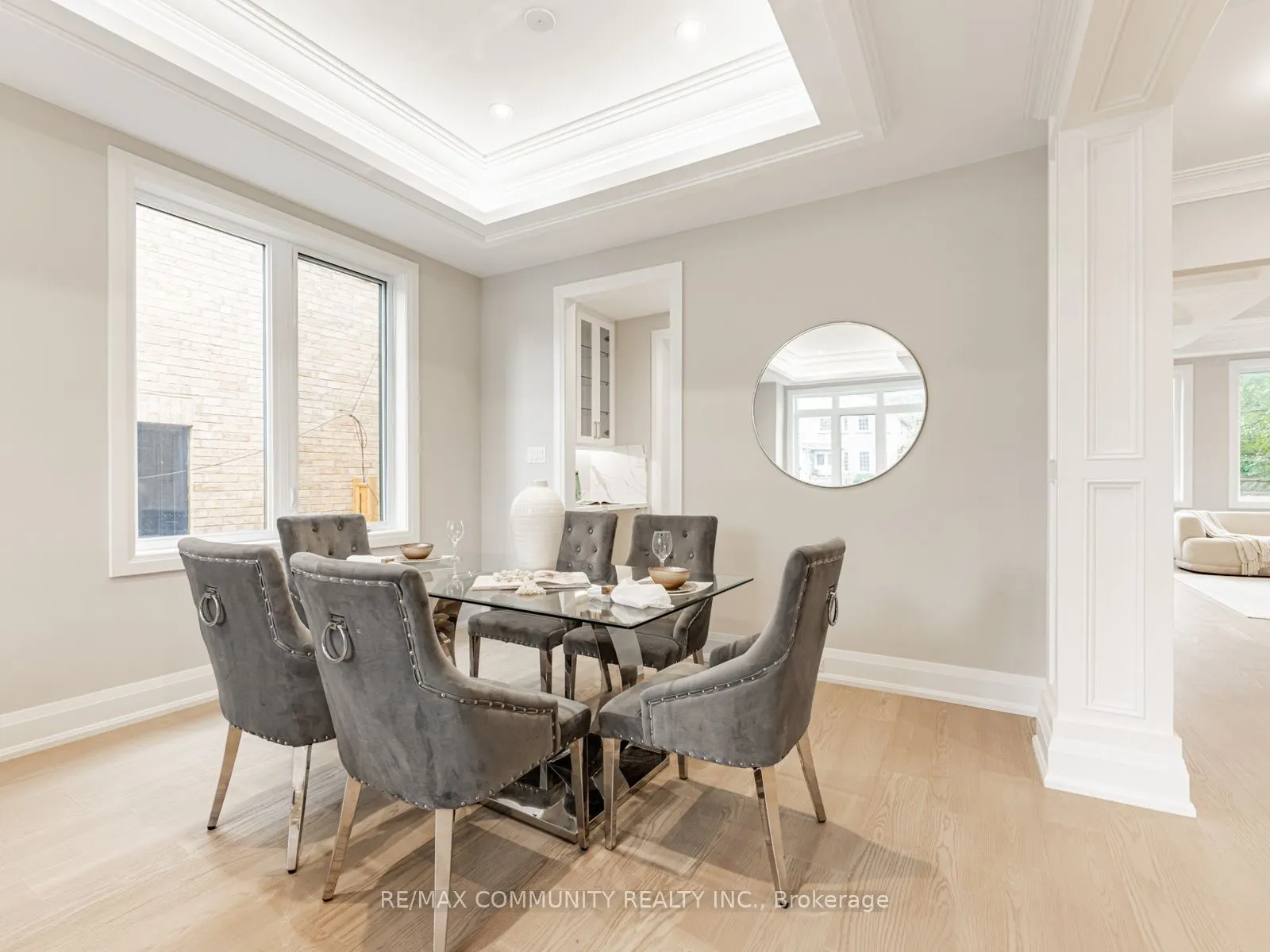 37 Sugarbush Square